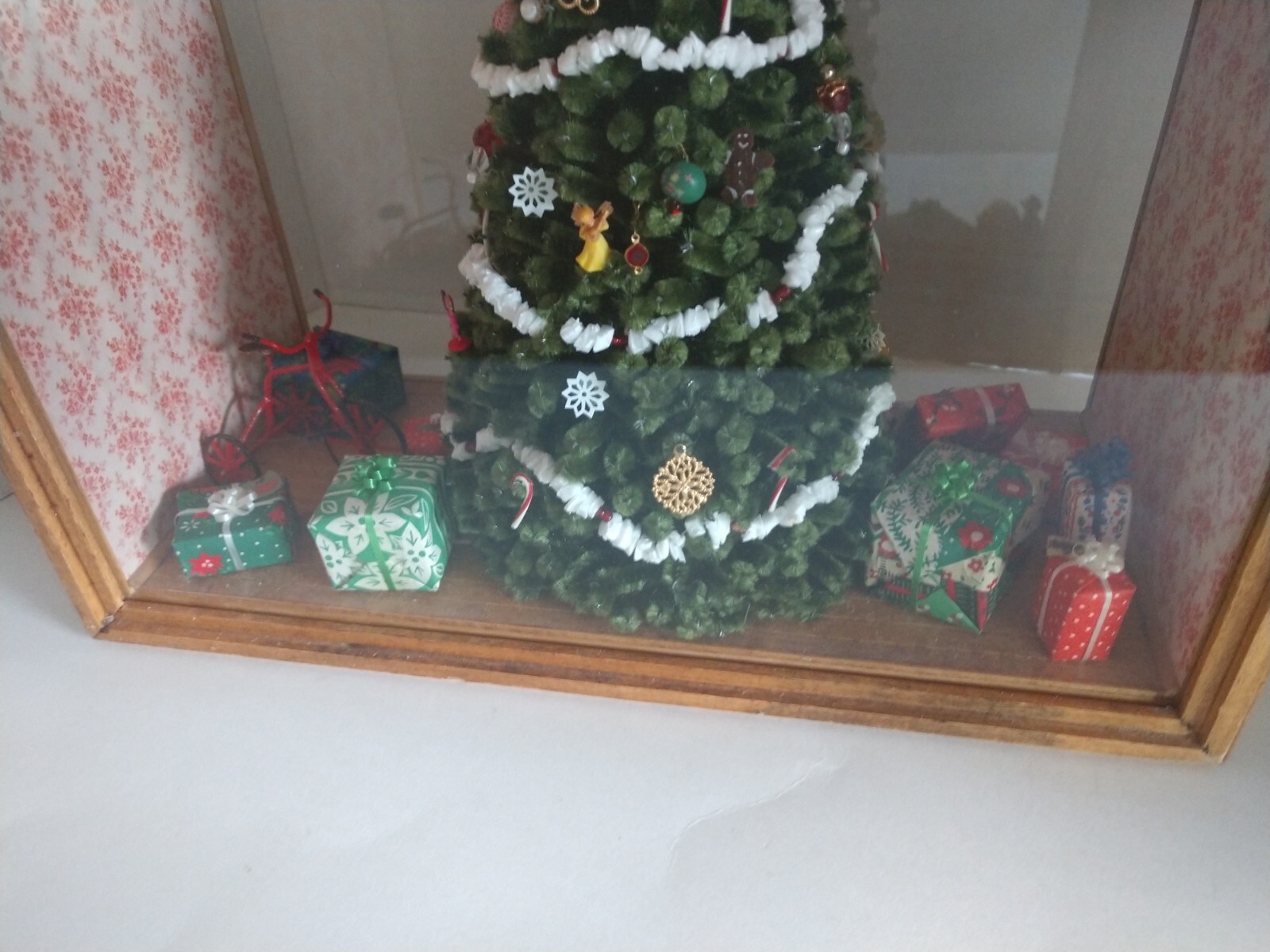 Vintage Christmas Morning Diorama Shadow Box Display mini tree decor art retro