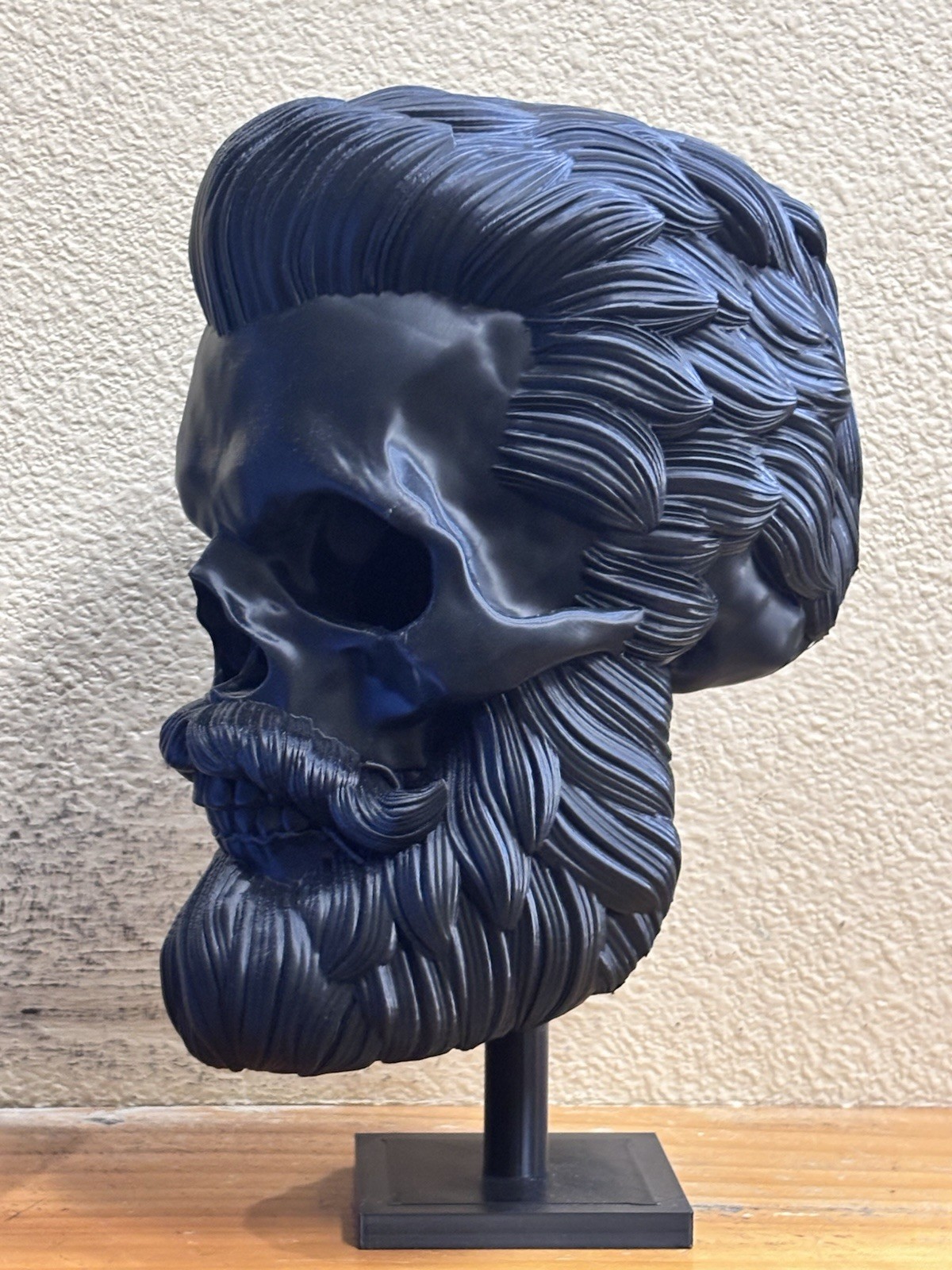 Bearded Skull Bust Sculpture Plastic 3D Modeled Medium Art Decor 9in