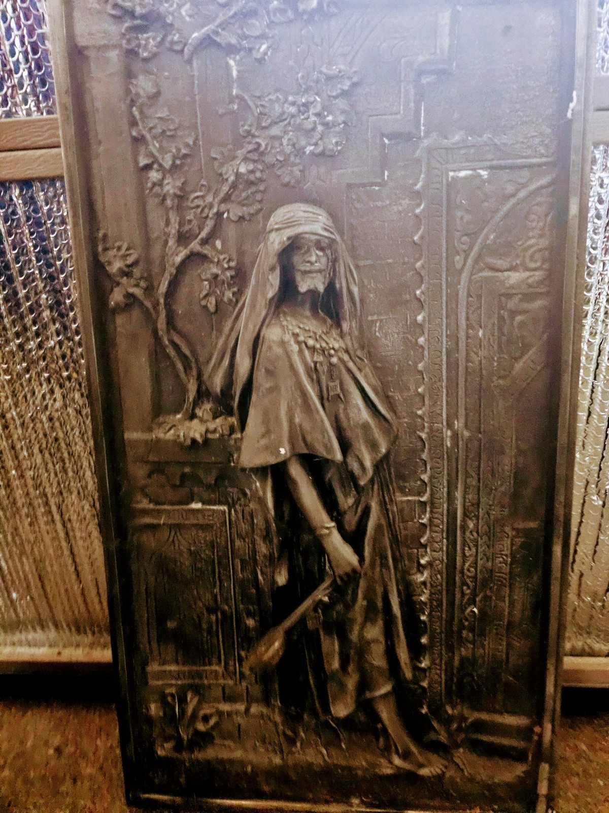 era 1900 Metal Relief by Louis Hottot- The Musician – Mideastern