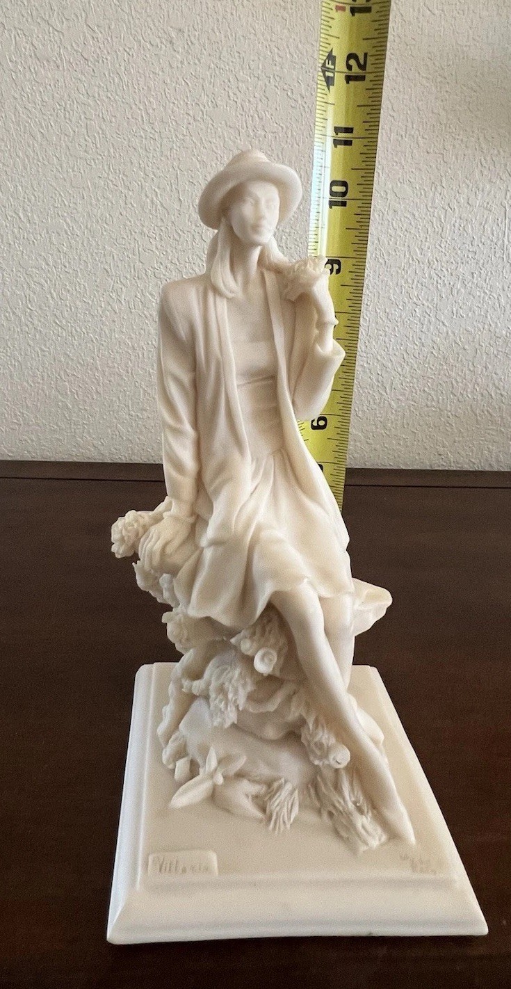 11 » Vittoria Studio Italy Alabaster Composite Figurine of modern Lady