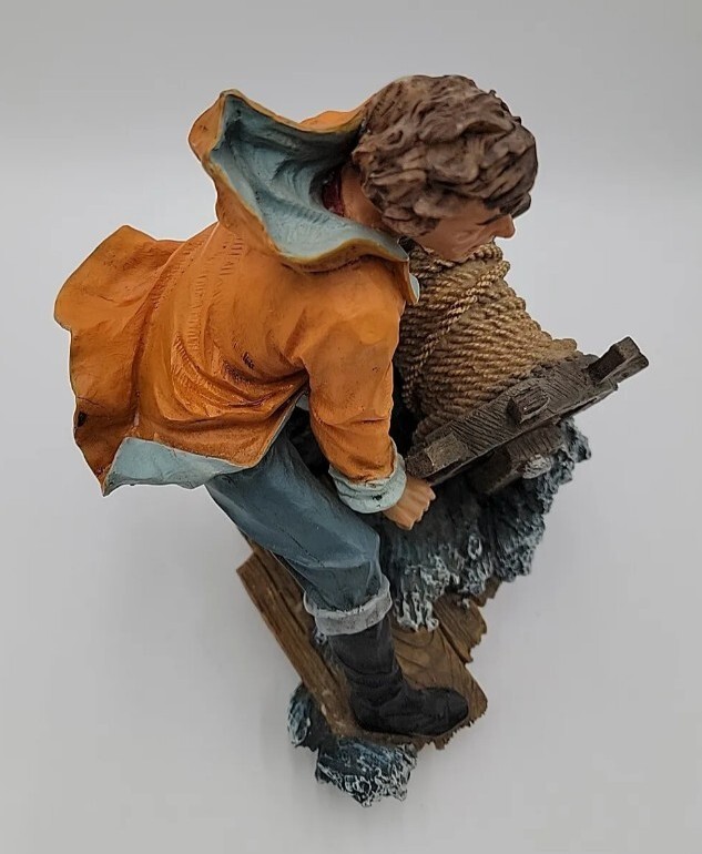 Nautical Fisherman Sculpture « Deck Hand in Rough Seas » Statue 11.5&Prime;x9&Prime; No Flaws