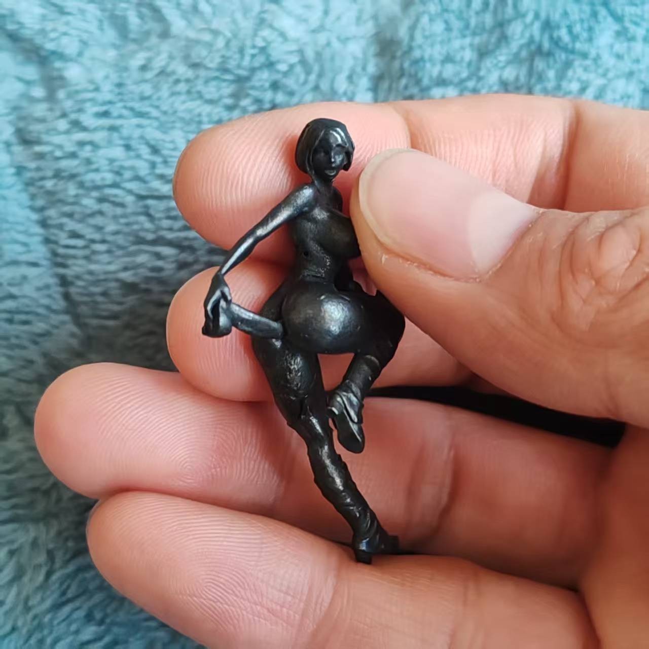 Black Solid Brass Chinese Anime Figure Sexy Beauty Model Statue Keychain Pendant