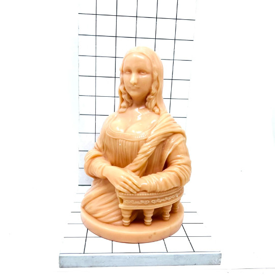 Mona Lisa bust Large figurine solid 3D Resin Print 2.25 pounds it measure 5 inch