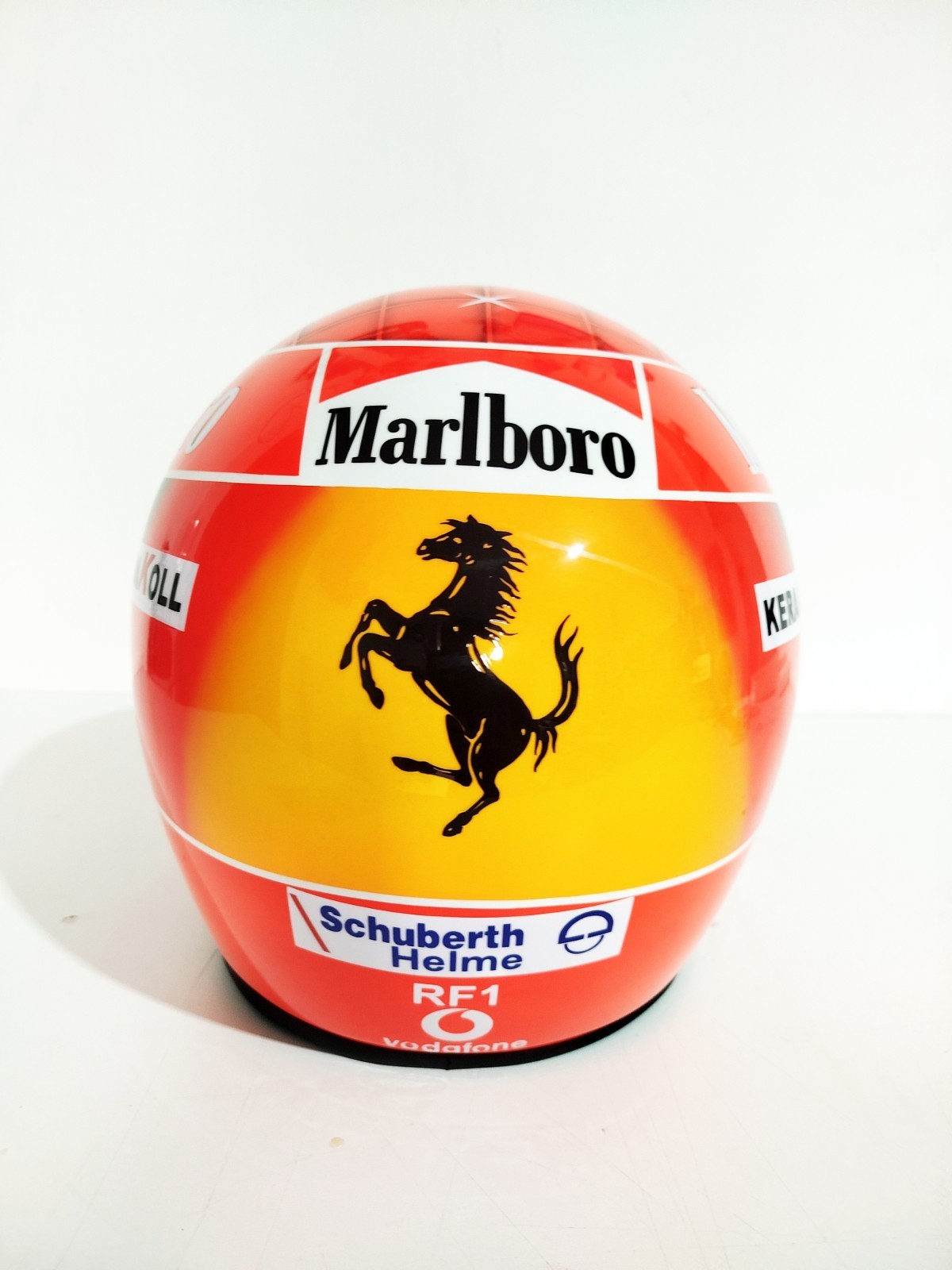 Helmet Michael Schumacher 2002 Decorative Escala 1:1