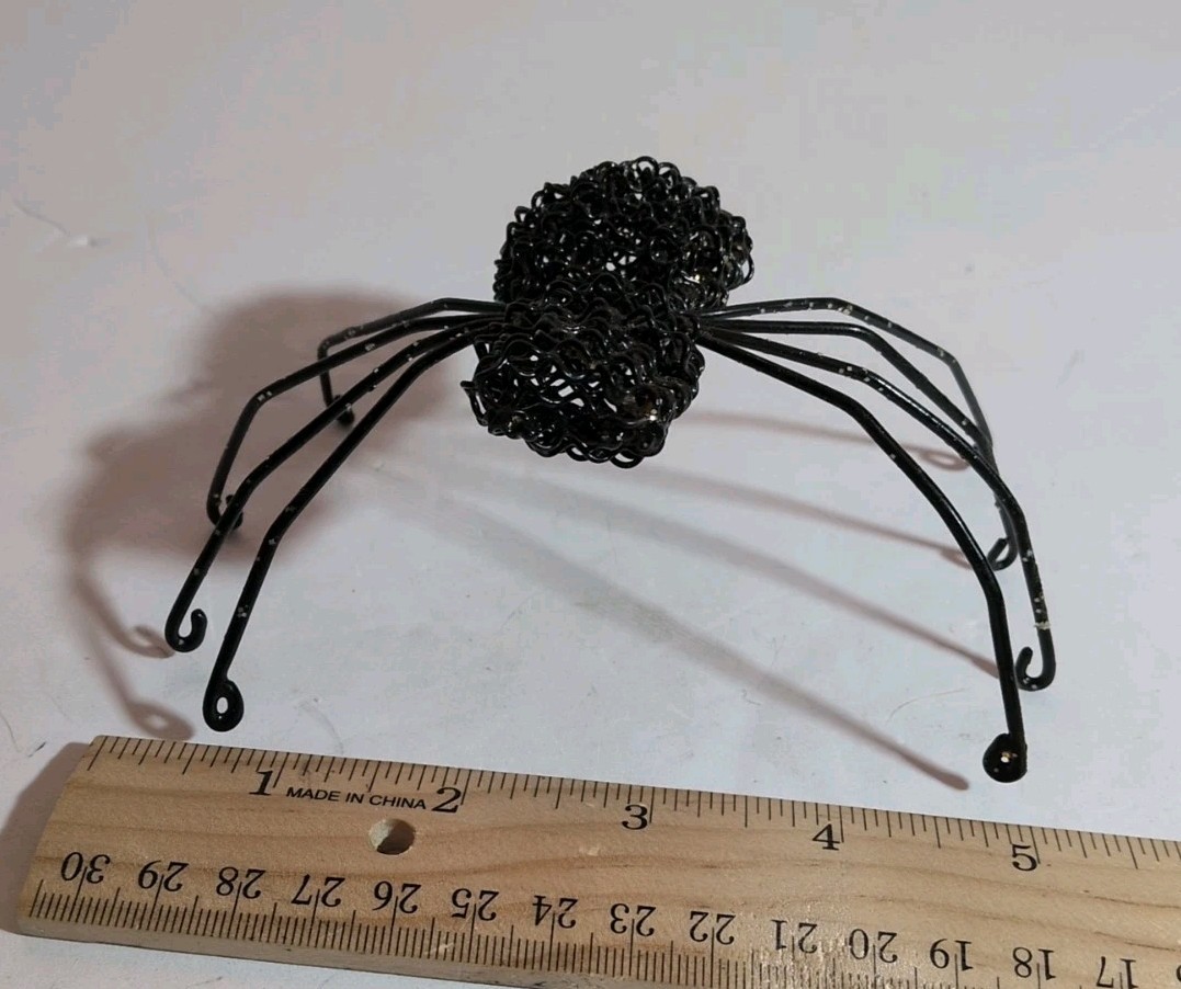 Decorative Wire Spider Sculpture 2.25&Prime;T 3.5&Prime;L 5.5&Prime;W