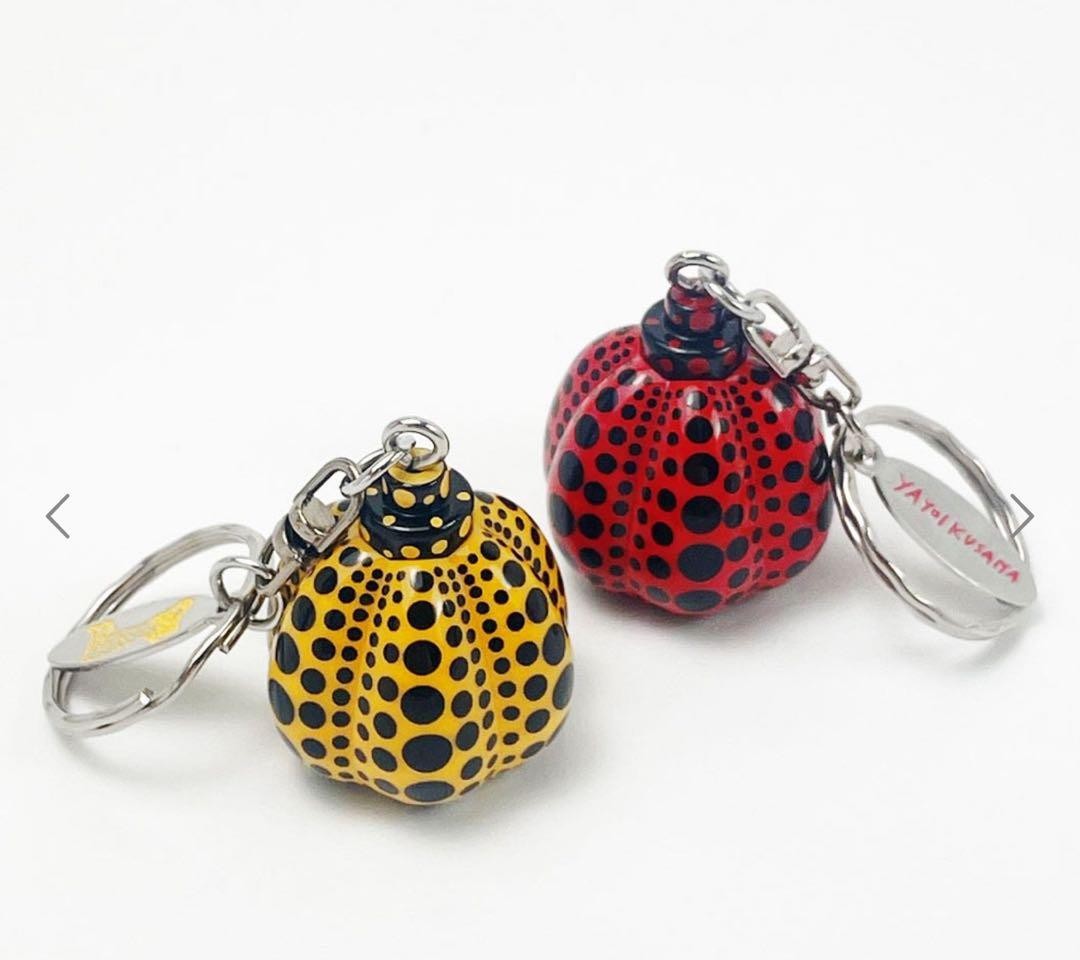 YAYOI KUSAMA Red & Yellow Pumpkin Keychain Charm Set of 2 Kabocha Dot Art Goods
