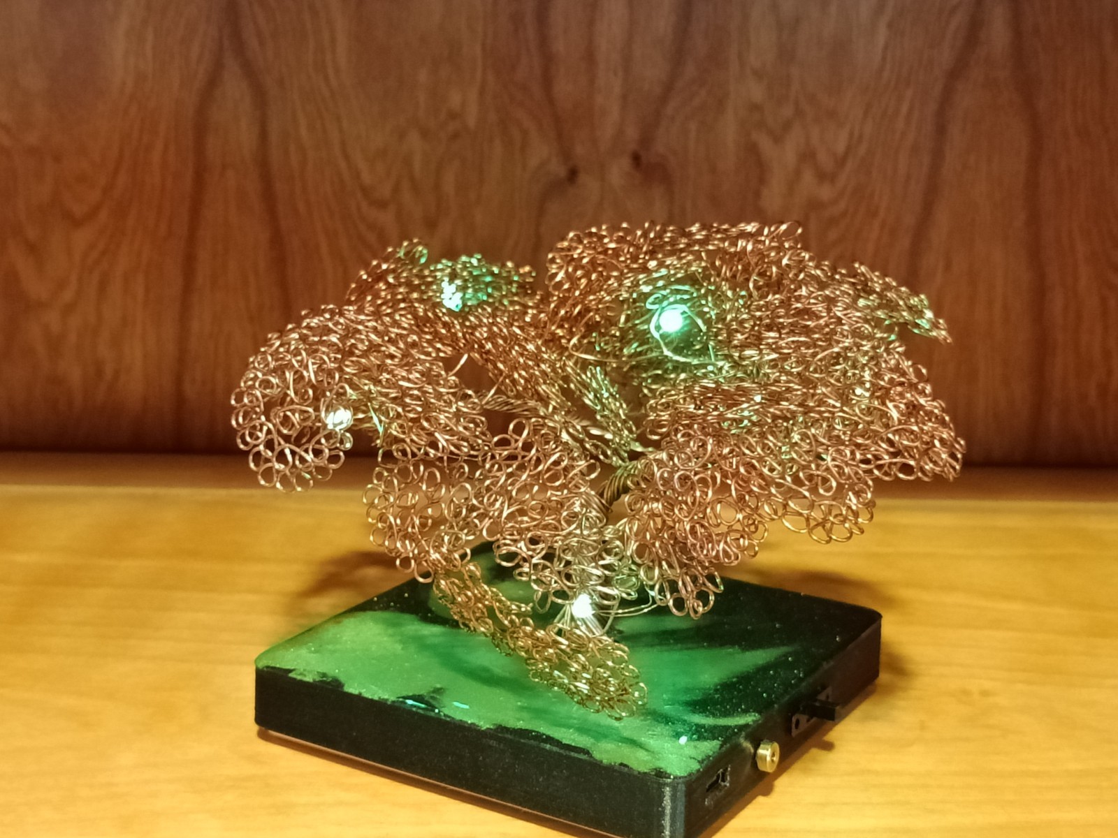 hand crafted wire tree sculpture with illumination and various modes
