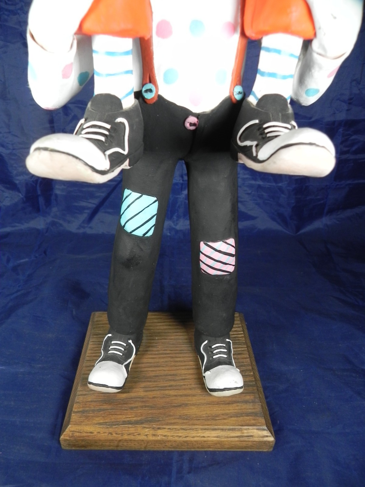 Austin Production 21&Prime; Signed Eduardo Chalkware &rsquo;85 Clown on Shoulders Sculpture