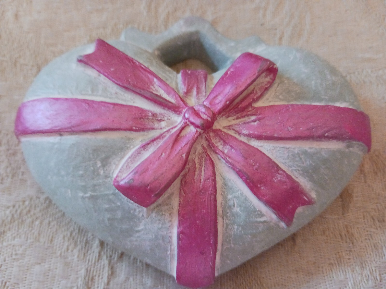 Isabel Bloom Heart Wrapped w Pink Ribbon Ornament Paper Weight Sculpture 2010