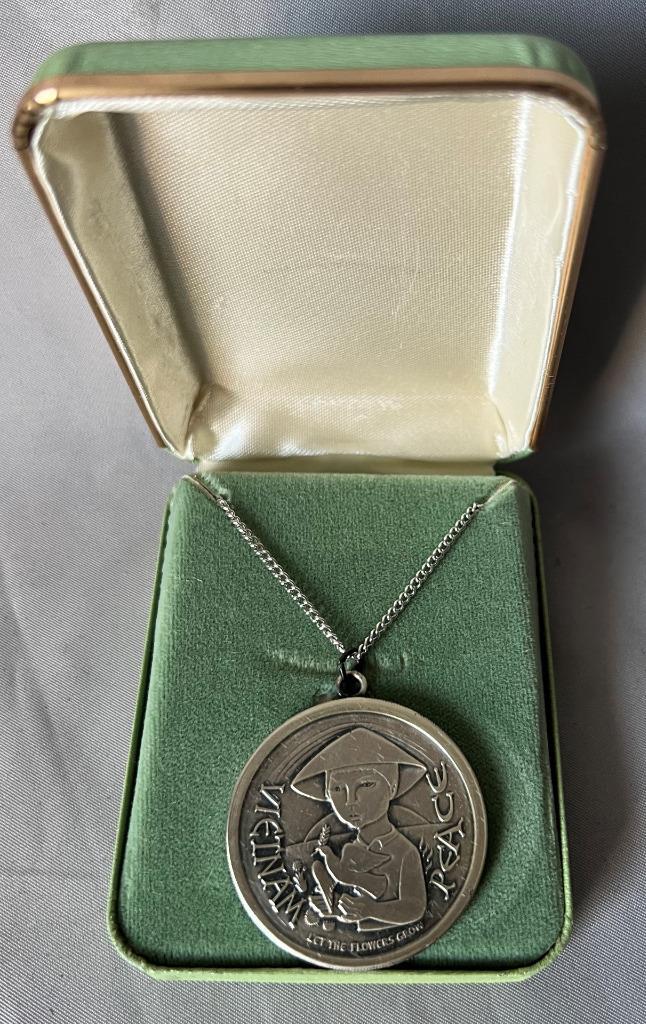 Irving Amen Vietnam Peace Medal Rare New Old Stock Rare Medallion Listed NIce!