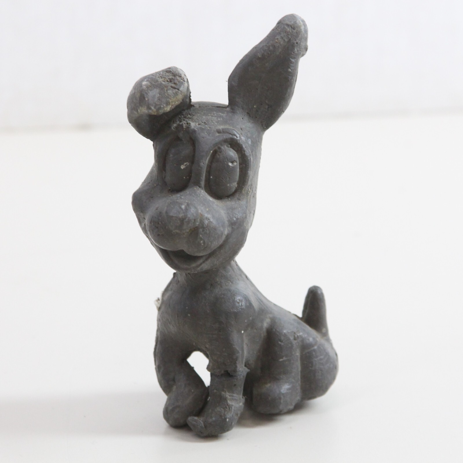 Dog Metal Sculpture 5&Prime; H x 2.25&Prime; W x 2&Prime; D Broken Right Leg Paper Weight