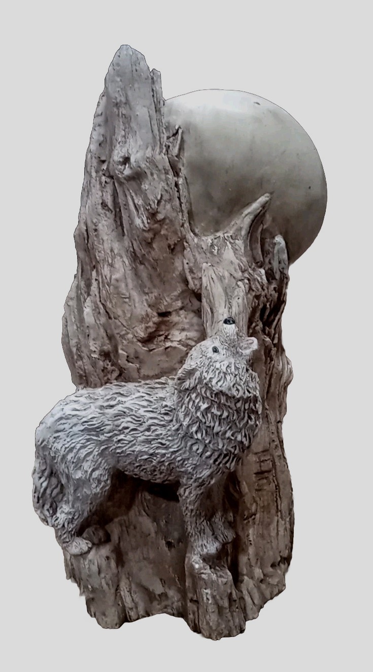 One-of-a-Kind Wolf Howling at the Moon Plaster/Clay Sculpture 11&Prime;x5&Prime; VINTAGE