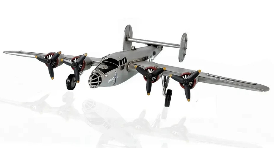 Consolidated B-24 Liberator 1941 Bomber Metal Model 13.25&Prime; WWII Airplane Decor