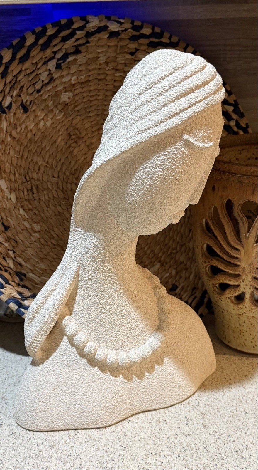Vintage Haeger Bust Woman In Pearls White/Cream Matte Textured Finish 14 Inches