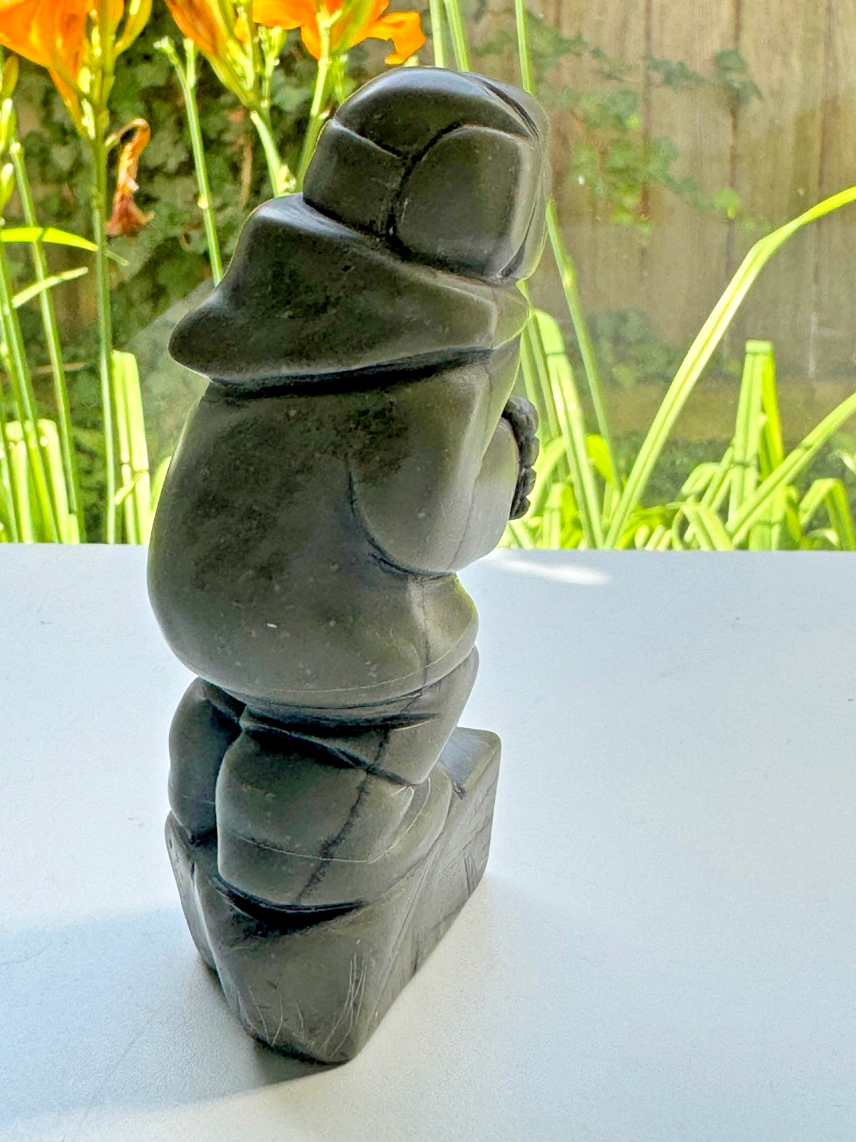 Inuit Stone Sculpture by Davidialuk Alasua Amittu (Povungnituk, Quebec) – Man 4&Prime;