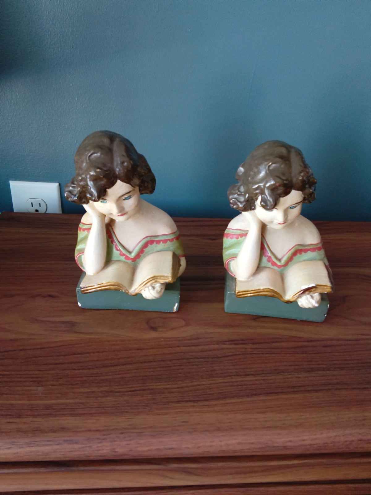 Vtg Portrait Art Nouveau Girl Reading A Book Bust Bookends Chalkware Set of 2