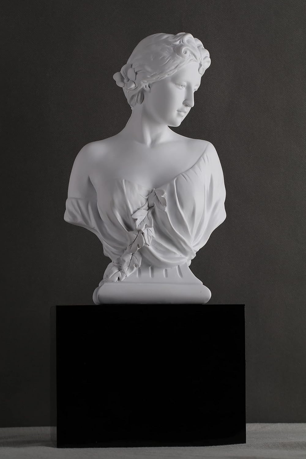 12&Prime; Classical Maiden Bust Statue Young Woman Sculpture Modern Home Office Decor