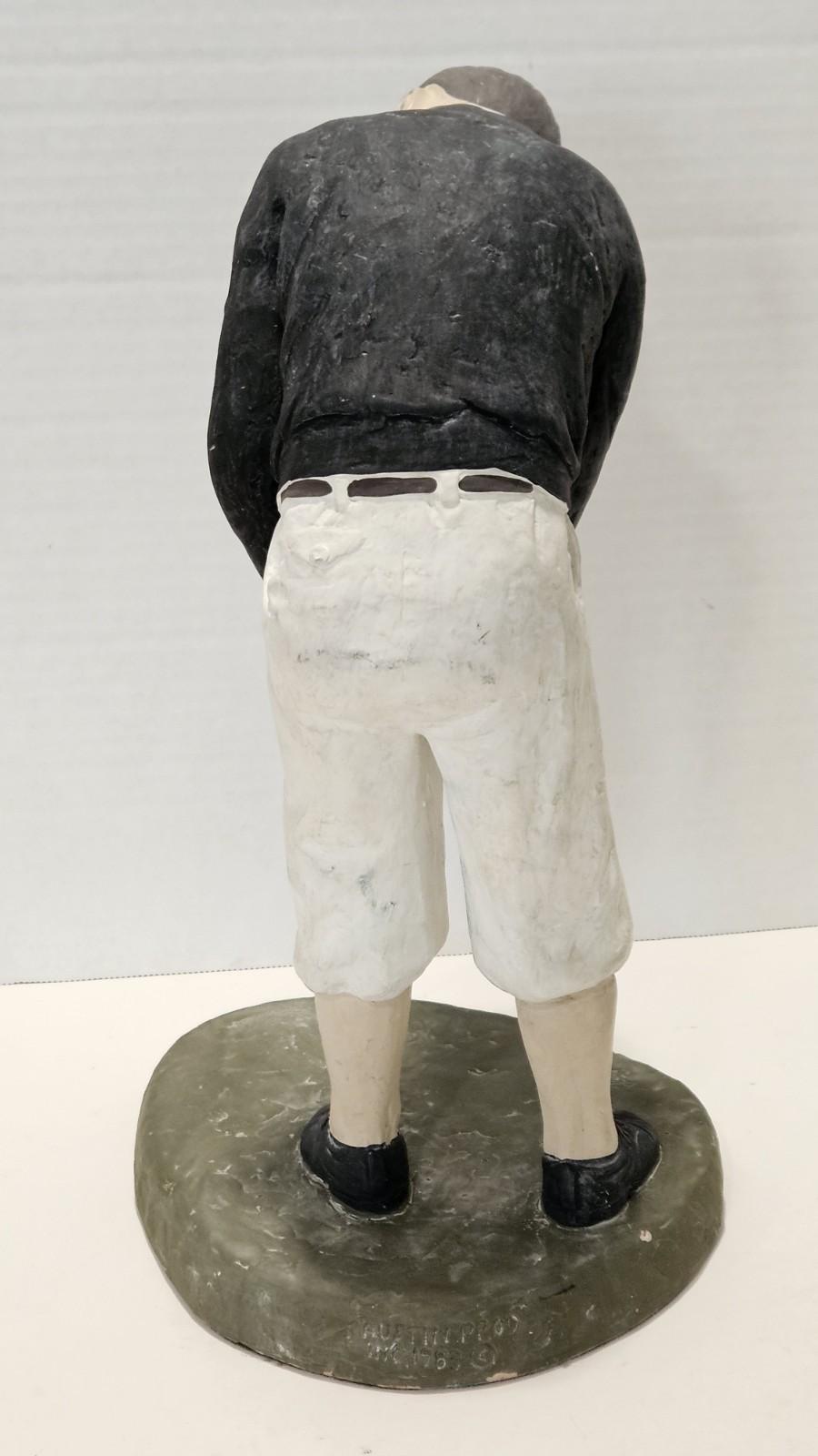 1983 Austin Products Inc Clay Sculpture Golfer on the Green Signed Degroot