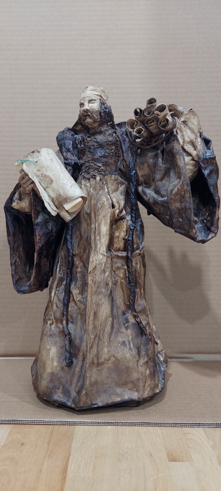 Papier Mache Sculpture Statue « Mask Seller » Autographed Unique Brasil 1995