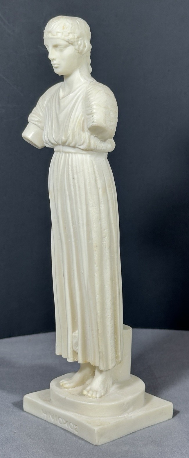 Ancient Greek Replica Statue Charioteer of Delphi Heniokhos White Figure 9.5&Prime;