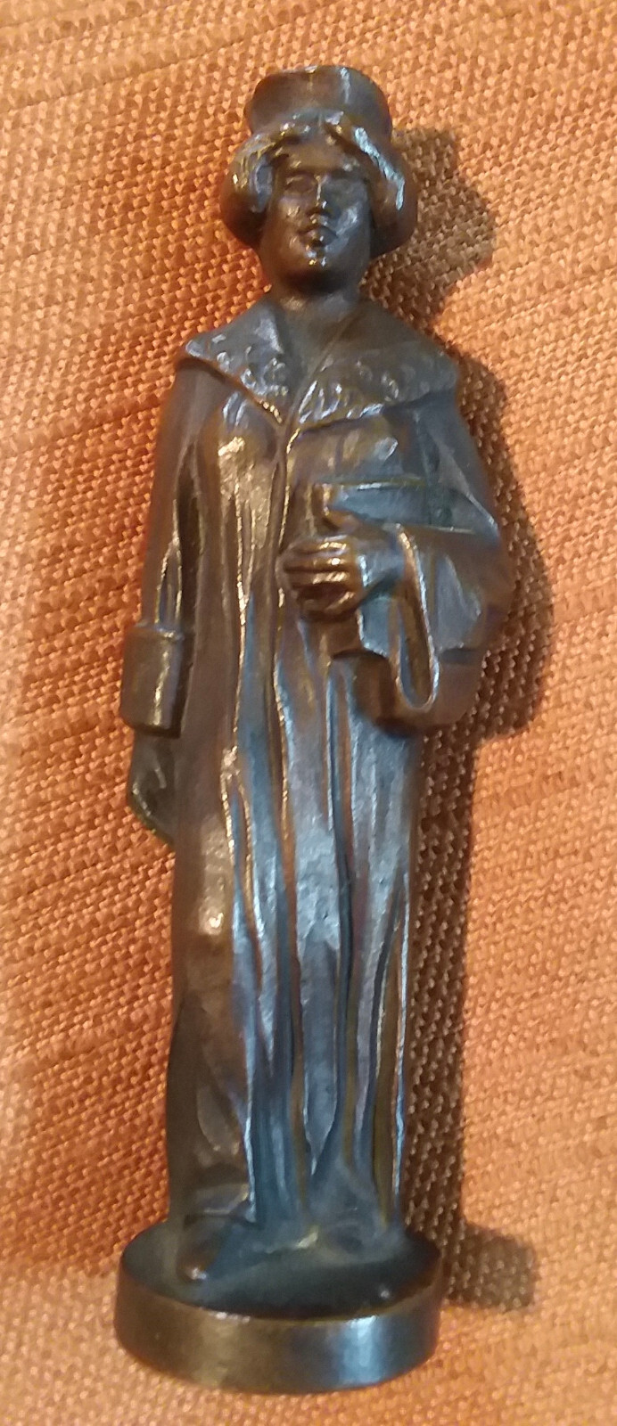 Antique Bronze Figure…Graduate Student…Friedrich Gornik (1877-1943) 4&Prime; tall