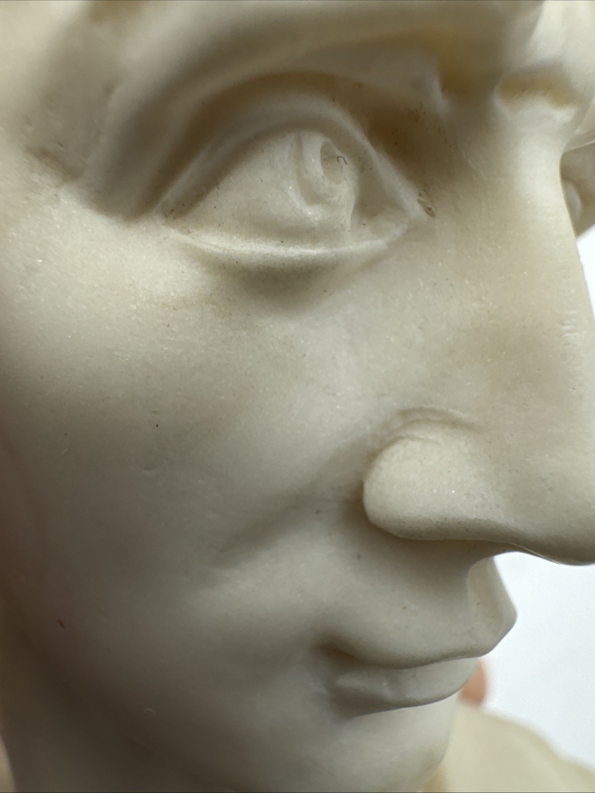 Vintage Michelangelo David Bust Carved Alabaster Marble Base 6,5