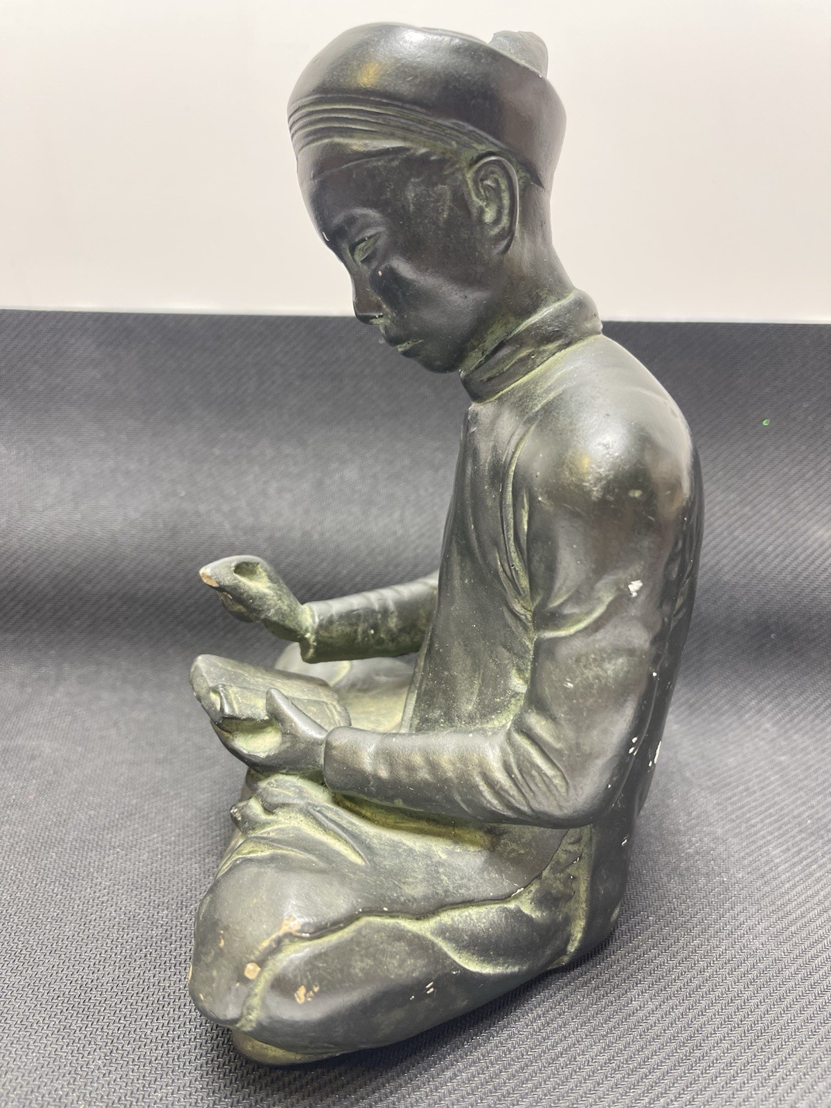 Mid Century Austin Productions Cast Bronze « Chinese Meditator » Sculpture, 1960s