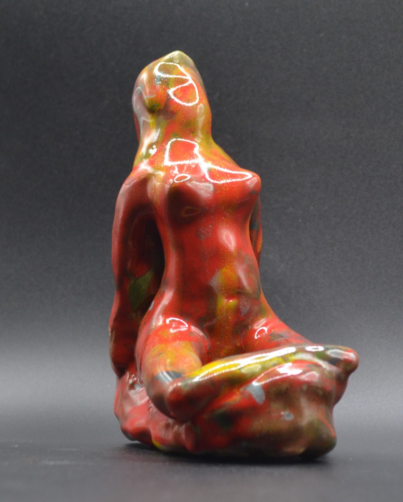 « Captured Red Andromeda »-Experimental Original Clay Sculpture. Hand made &glazed