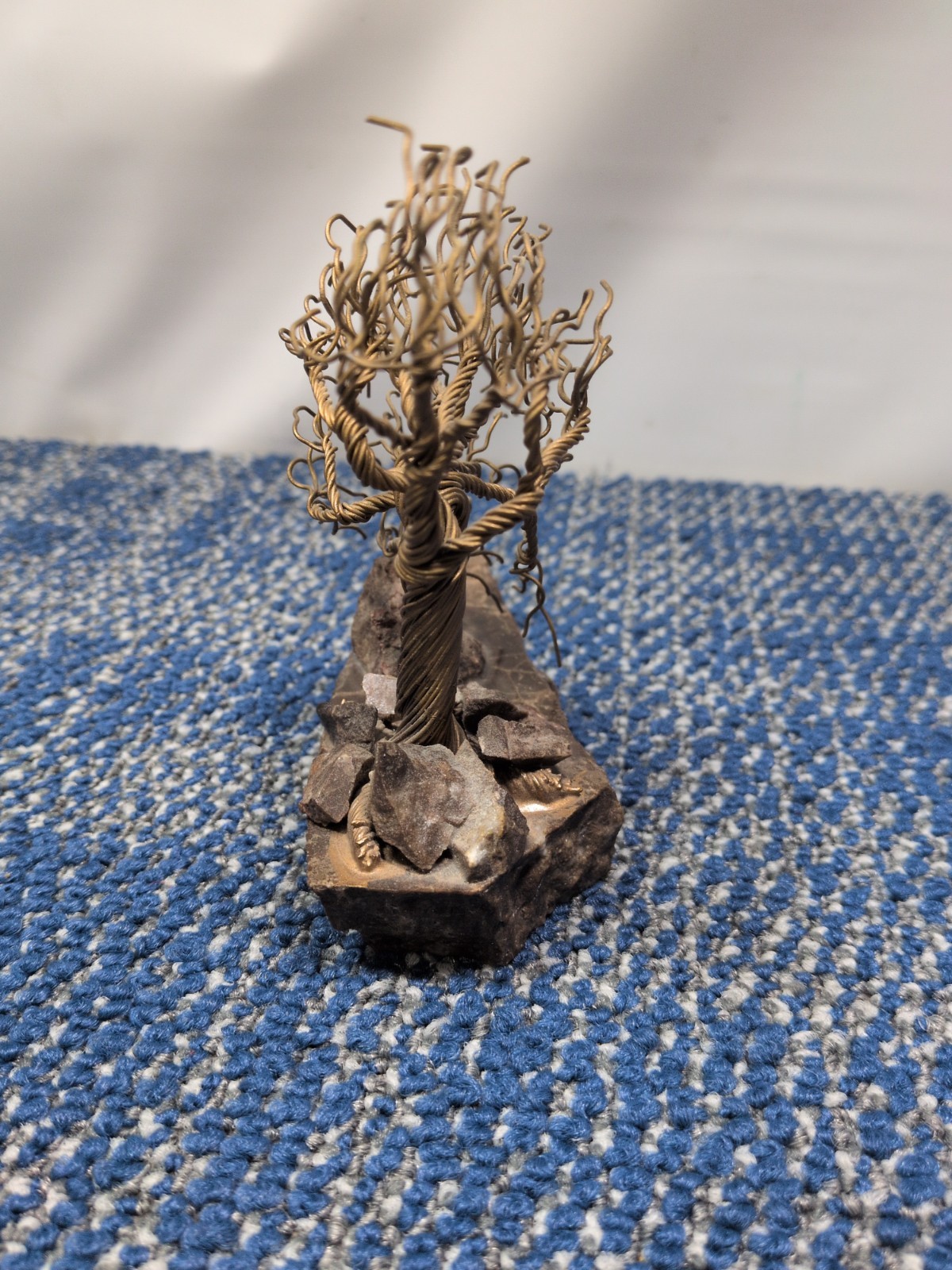 Gerald Wayne Sanders 1995 Signed Wire Bonsai Sculpture Windswept Tree Stone Base