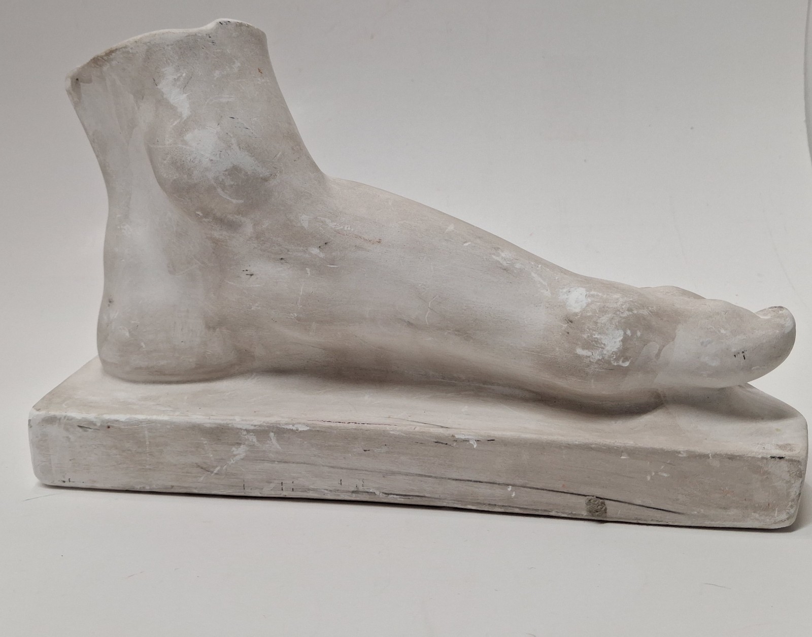 Vintage Aged Plaster Ladies Foot Sculpture Wall Hanging Toes Feet Cast Art Sz 8