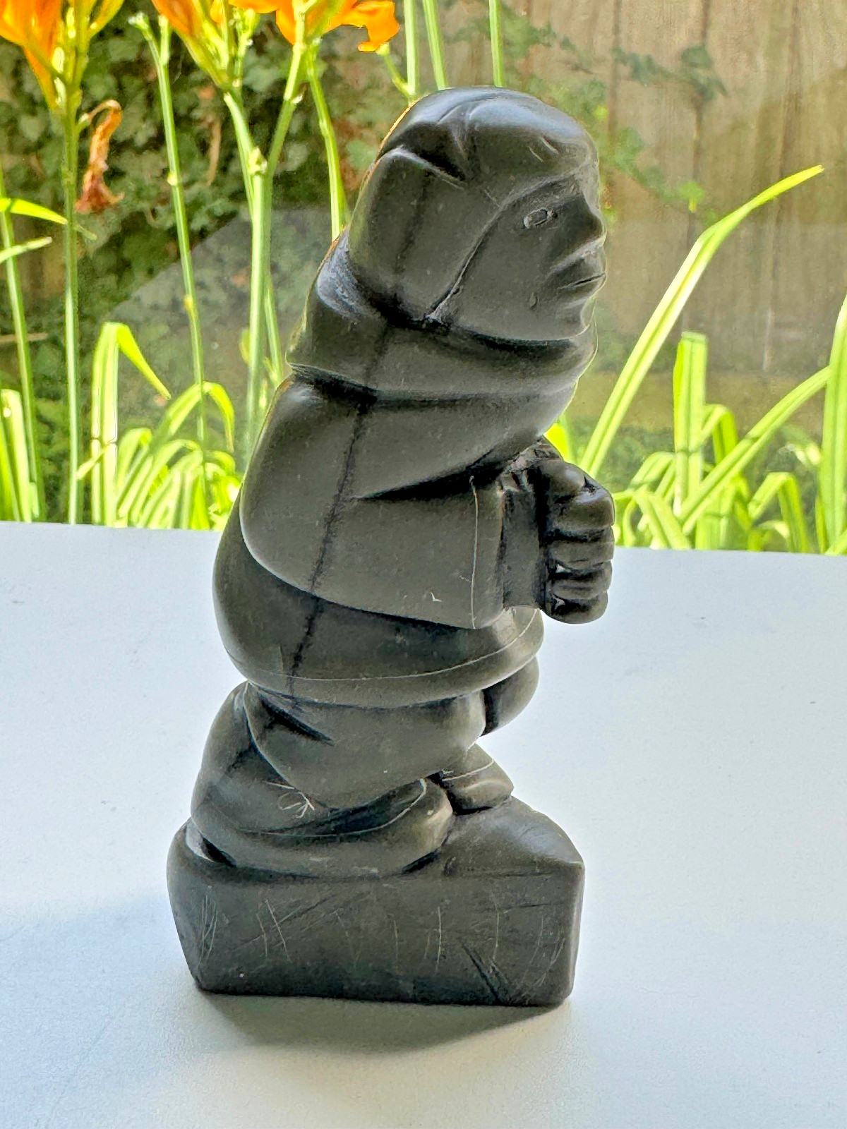 Inuit Stone Sculpture by Davidialuk Alasua Amittu (Povungnituk, Quebec) – Man 4&Prime;