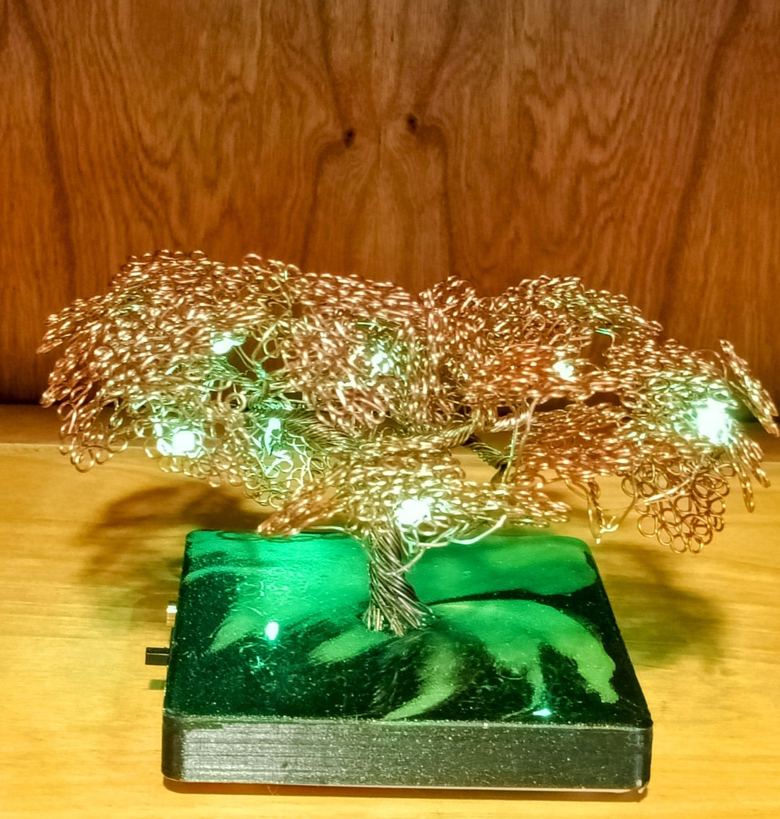 hand crafted wire tree sculpture with illumination and various modes