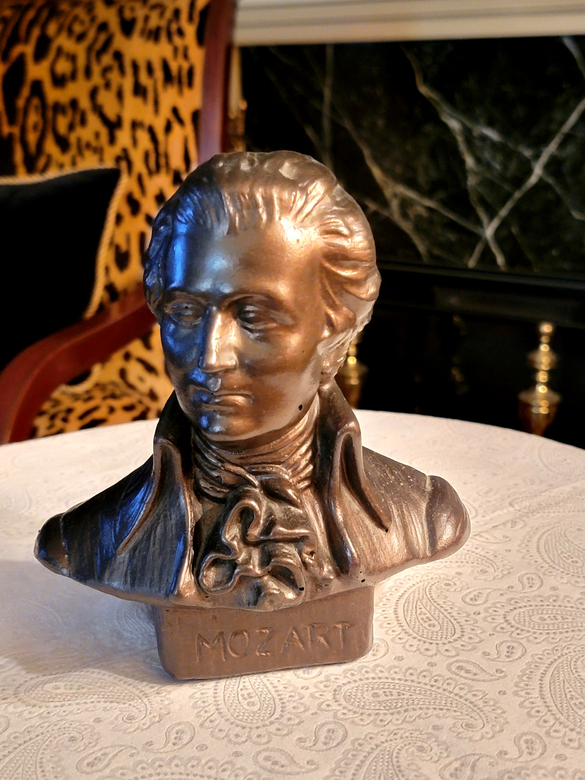 SMALL PLASTER BUST OF MOZART, 7.5 H X 6.5 L X 3.25 W