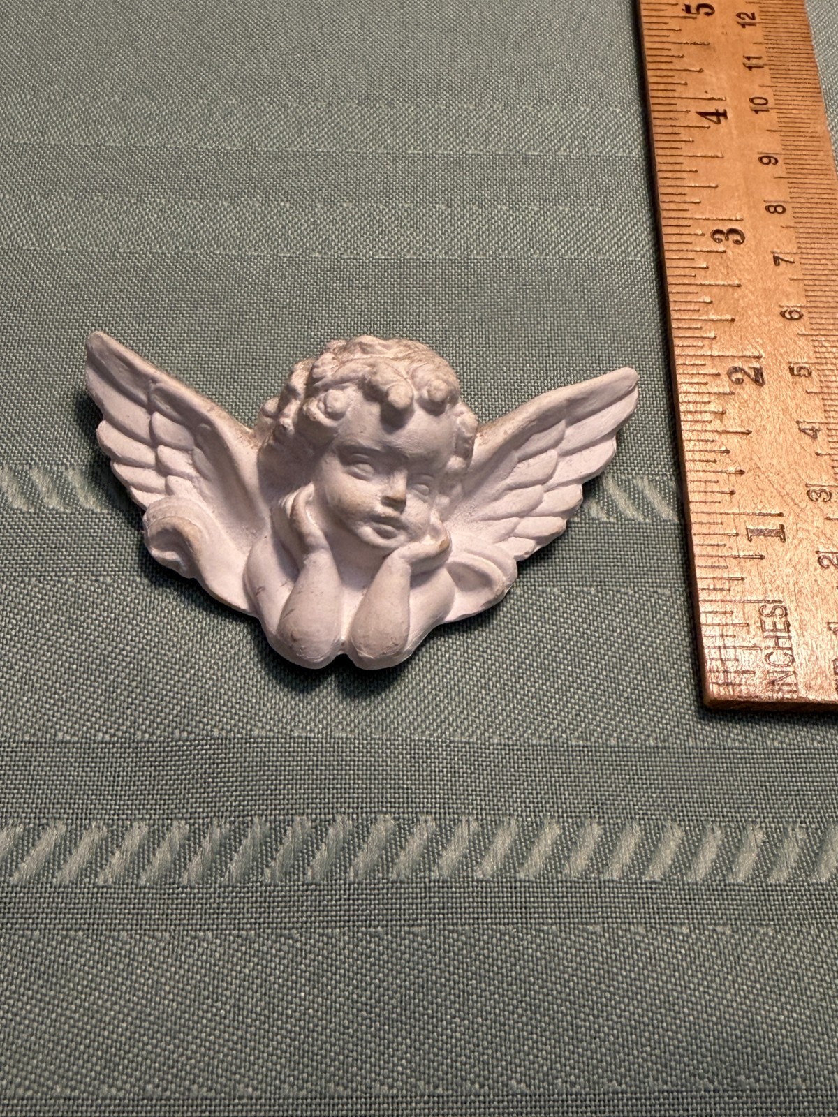 SMALL Winged Angel Cherub ONE Wall Plaque Home Decor Preowned Plaster