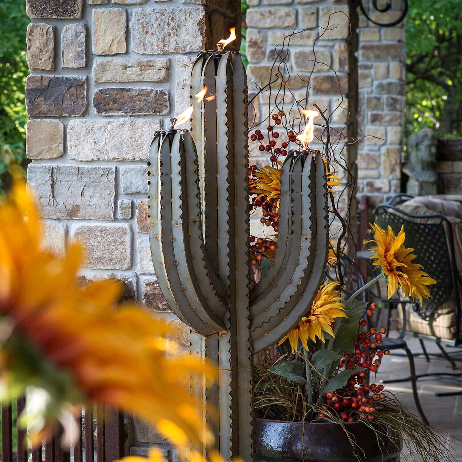 GARDEN STATUES SCULPTURES OUTDOOR LARGE 5 FT METAL CACTUS YARD ART PATIO 3 TORCH