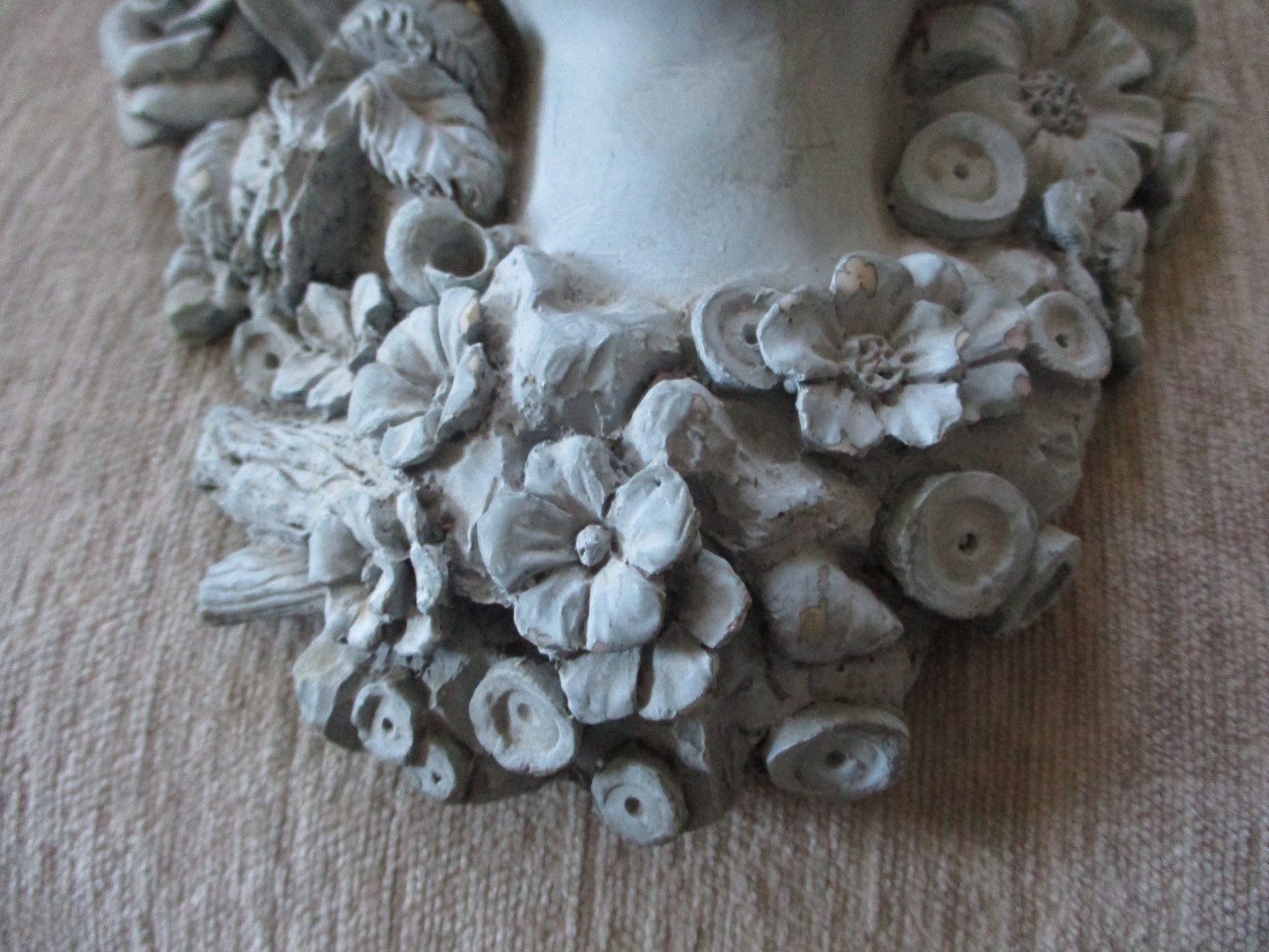 Vintage Art Noveau Resin Woman&rsquo;s Face Flowers Wall Sconce/Shelf