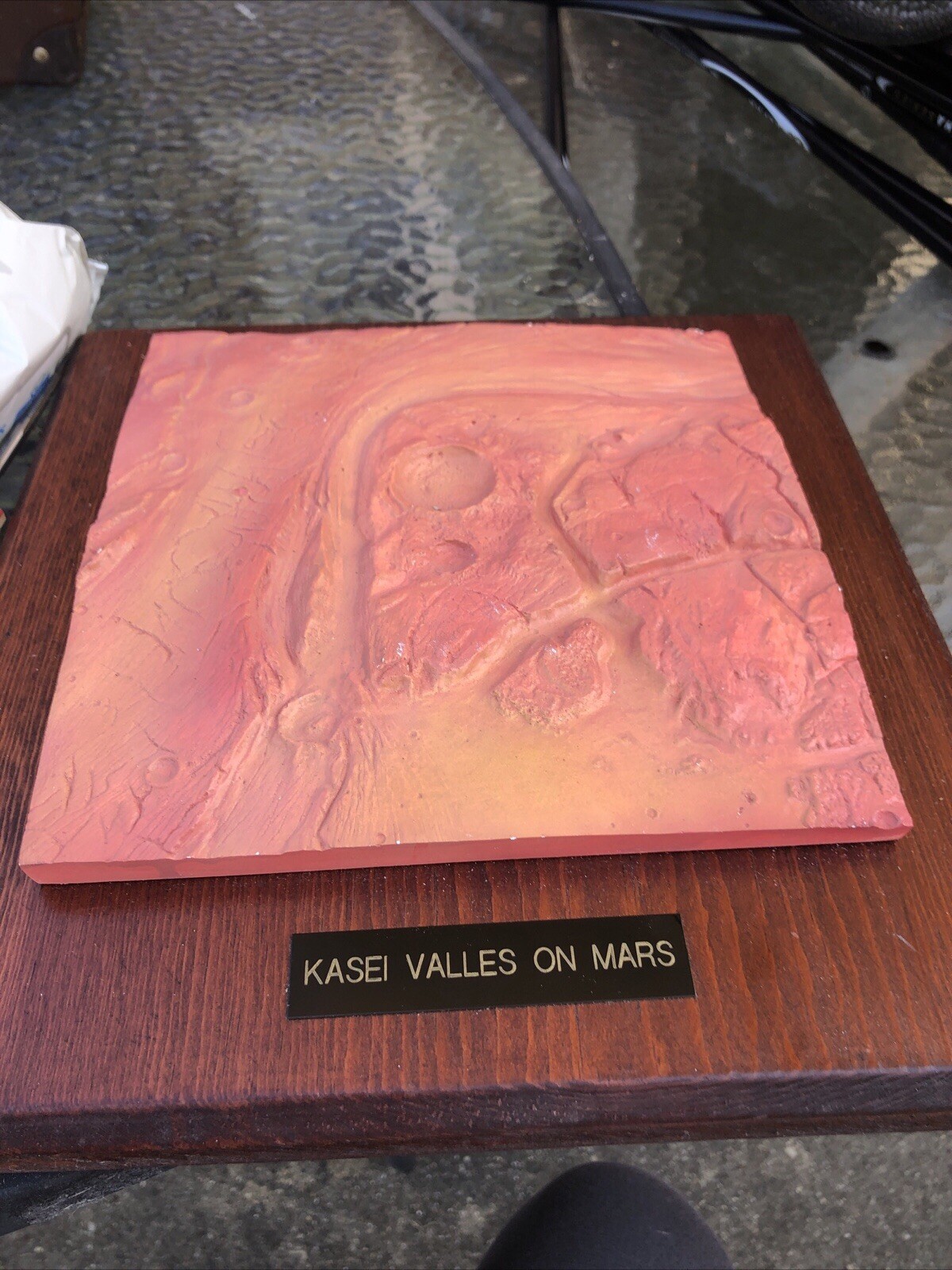 Kasei Valles One Of The Biggest Channel Systems On Mars, Pottery art On Wood