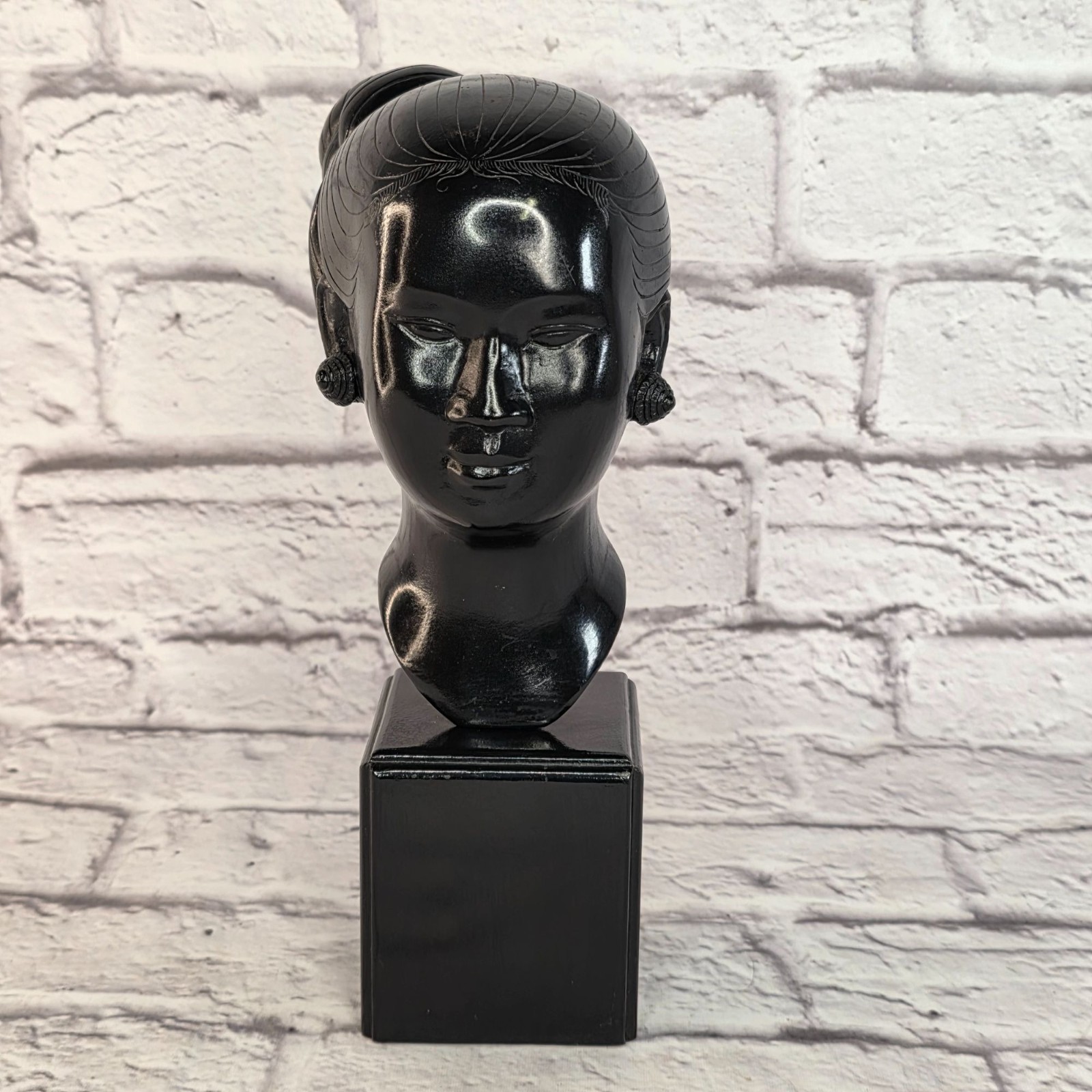 Vintage Nguyen Thanh Le Vietnamese 1919-2003 Bronze Bust Vietnamese Asian Woman