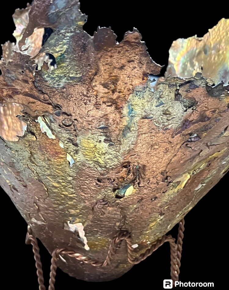 LARGE ROCKOLOGY COPPER LACE VASE SCULPTURE RAINBOW HUES ONE OF A KIND ROCK