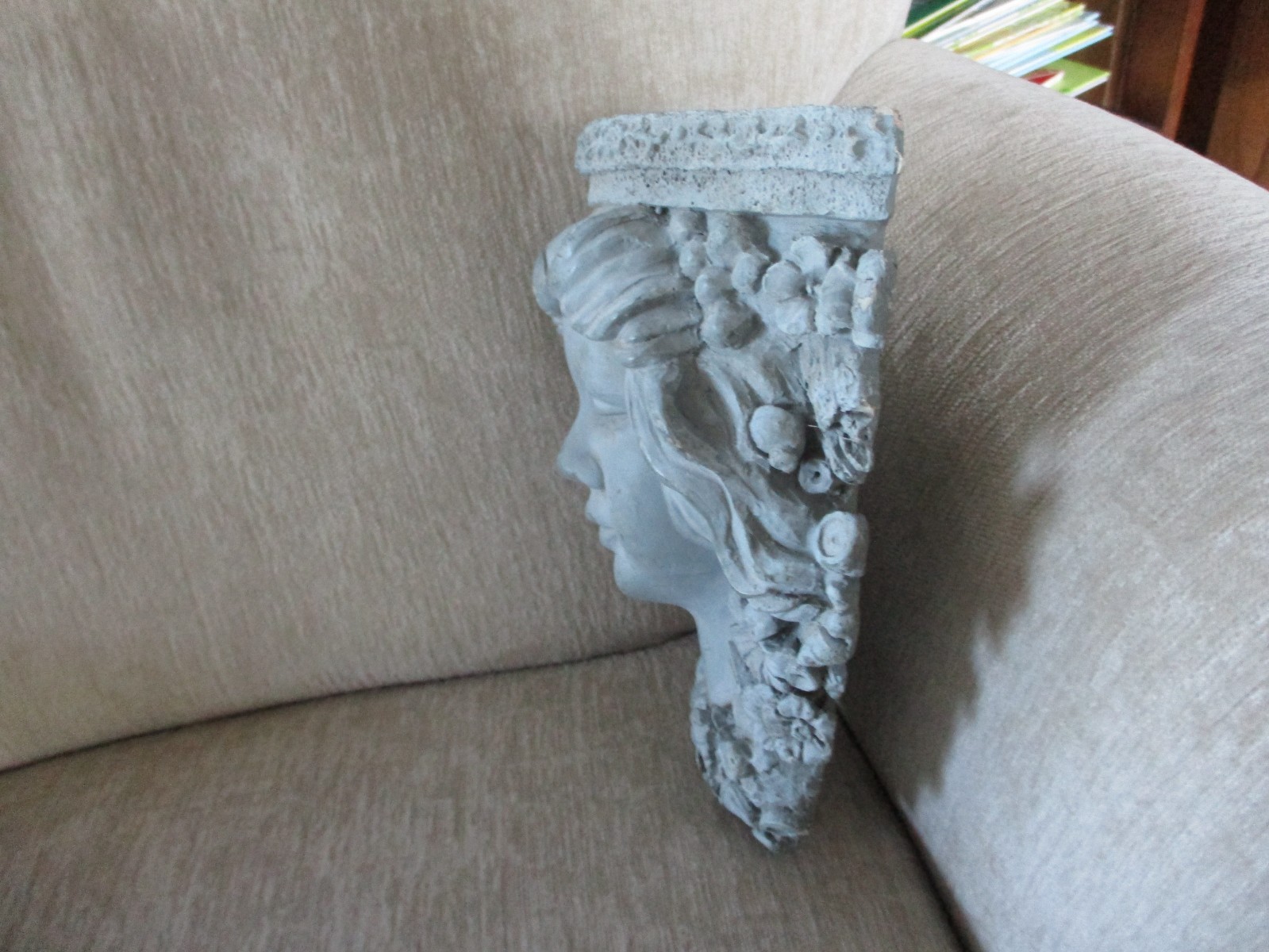 Vintage Art Noveau Resin Woman&rsquo;s Face Flowers Wall Sconce/Shelf
