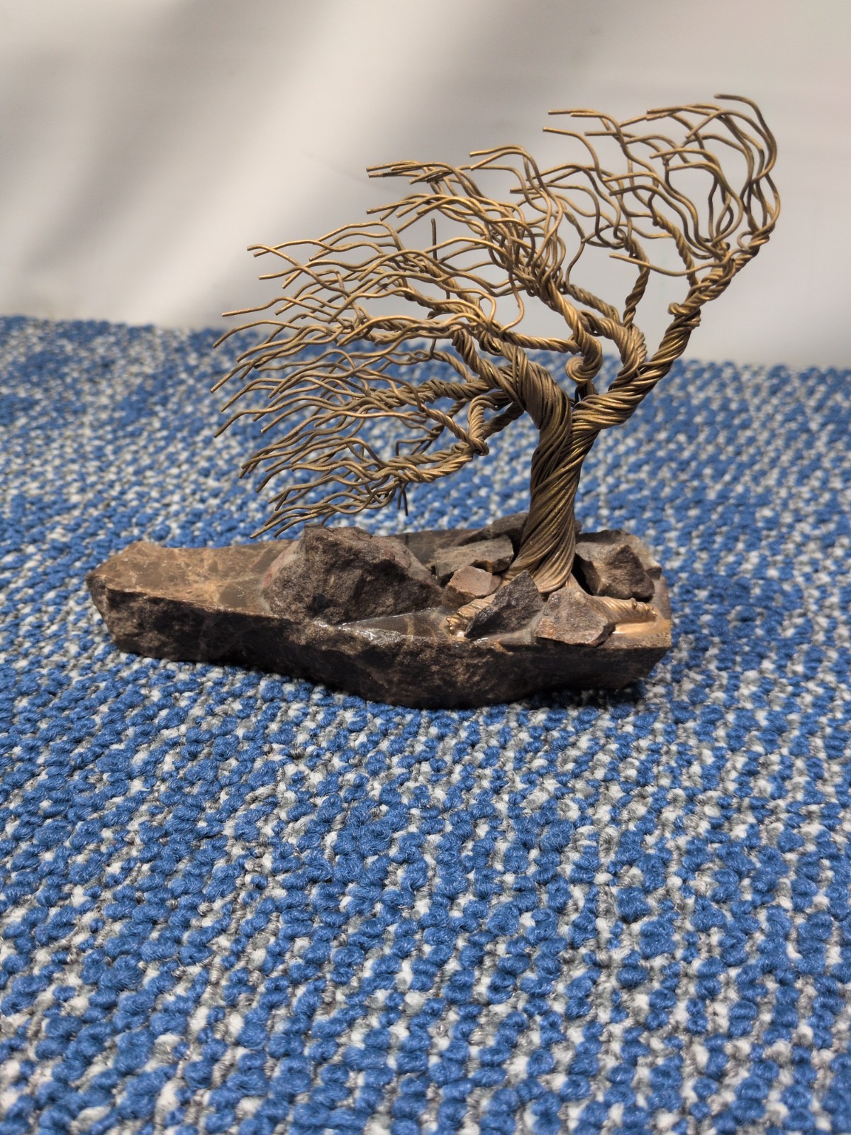 Gerald Wayne Sanders 1995 Signed Wire Bonsai Sculpture Windswept Tree Stone Base