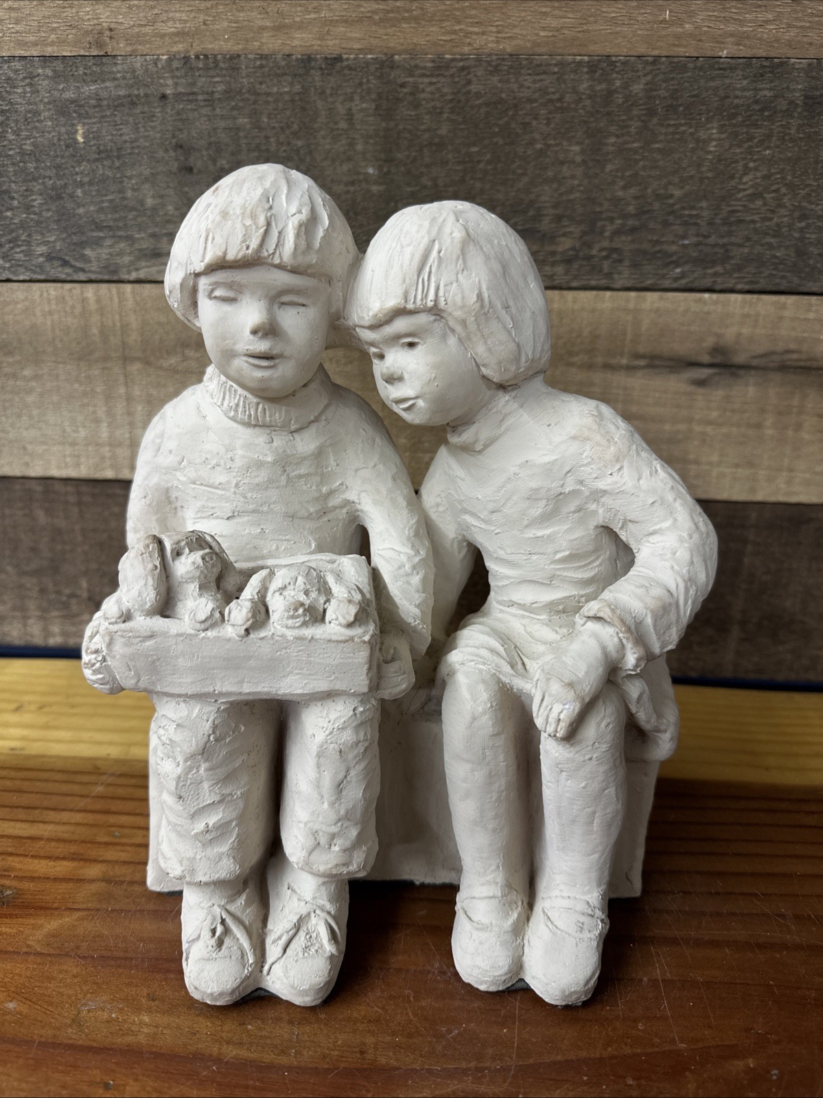 VTG ‘83 Dee Crowley Girl Boy Dogs Sculpture Austin Production Inc Bright Eyes