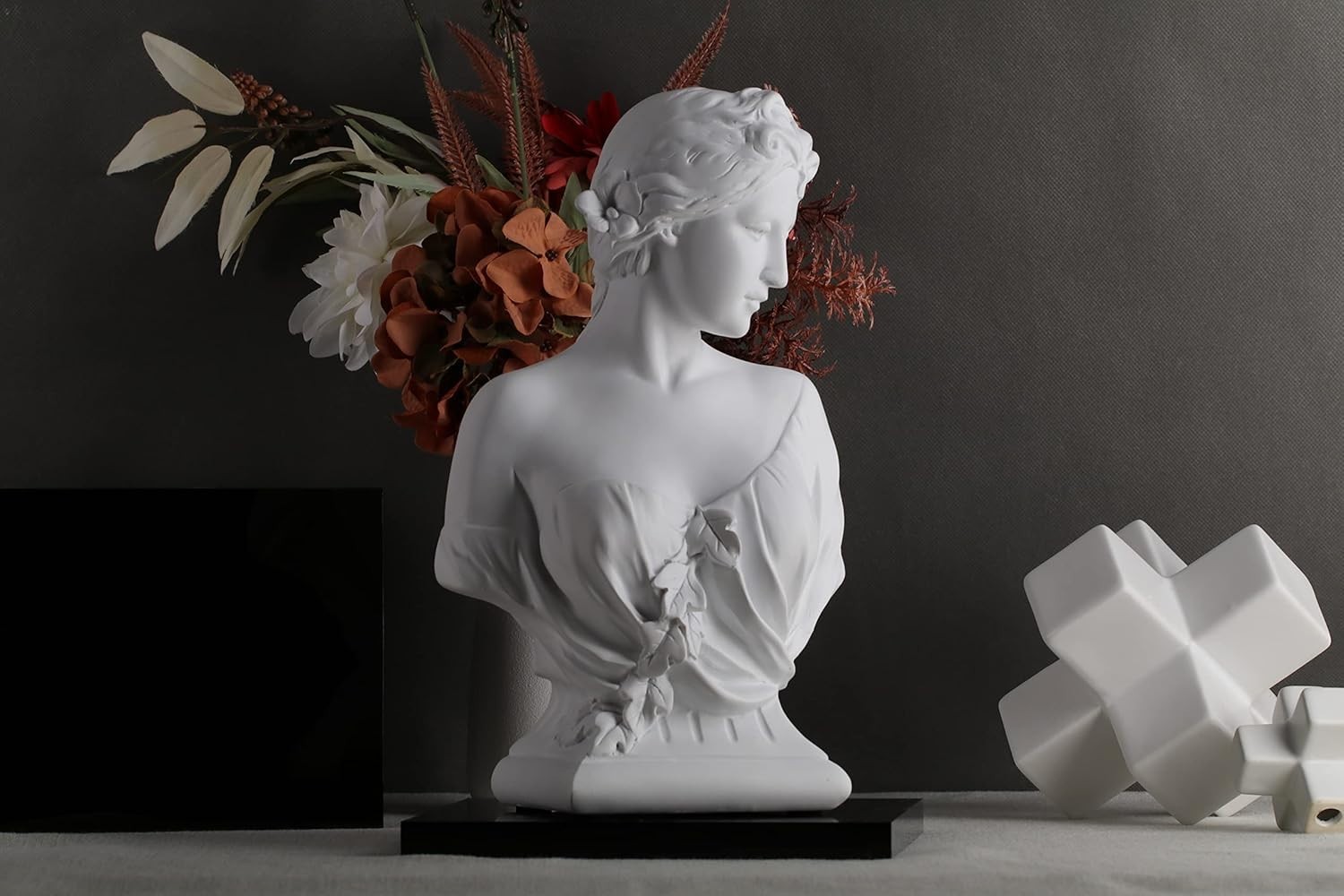 12&Prime; Classical Maiden Bust Statue Young Woman Sculpture Modern Home Office Decor