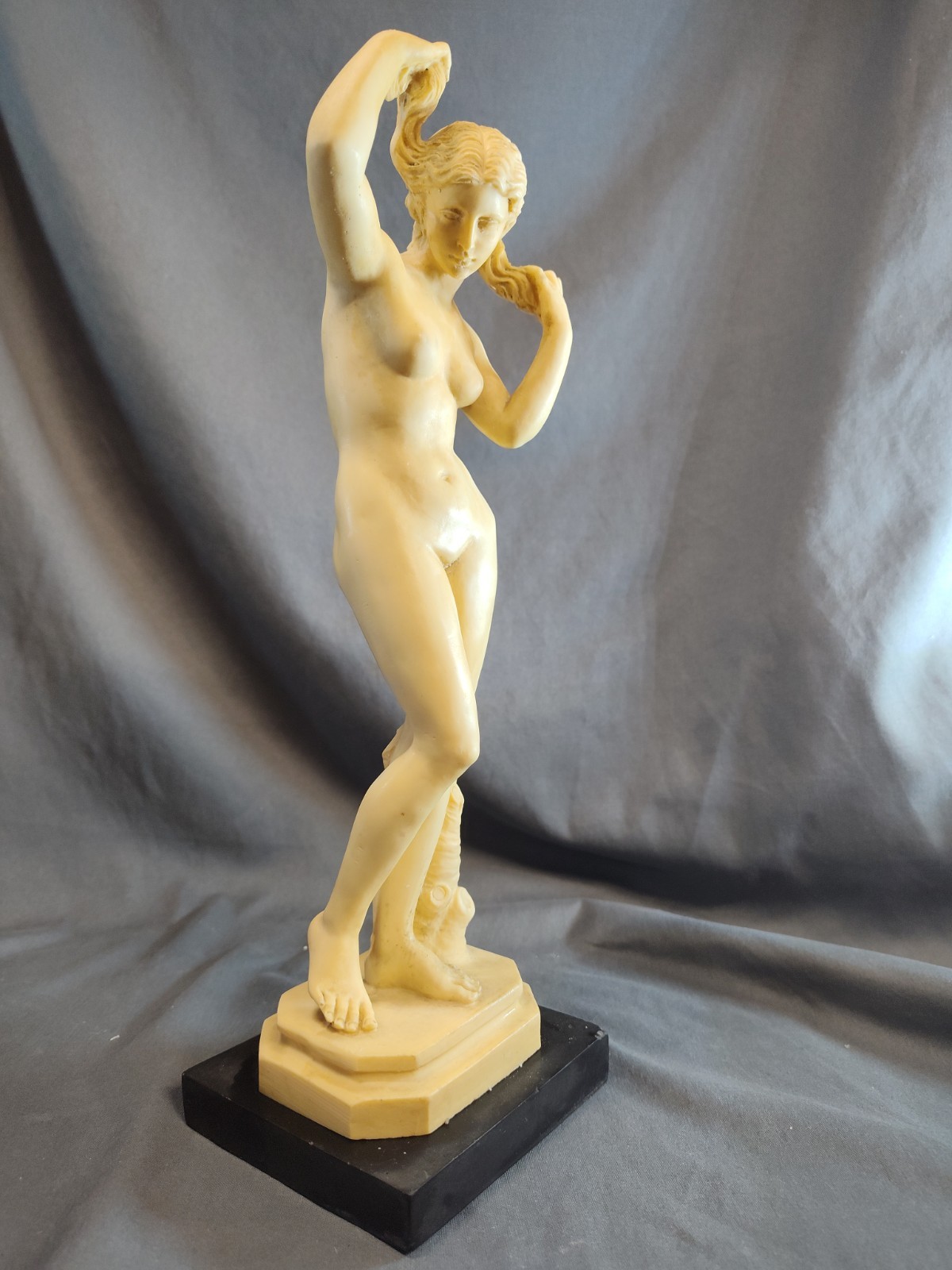 Vintage A Santini Venus Rising Anadyomene Statue Alabaster Carving Italy 13&Prime;