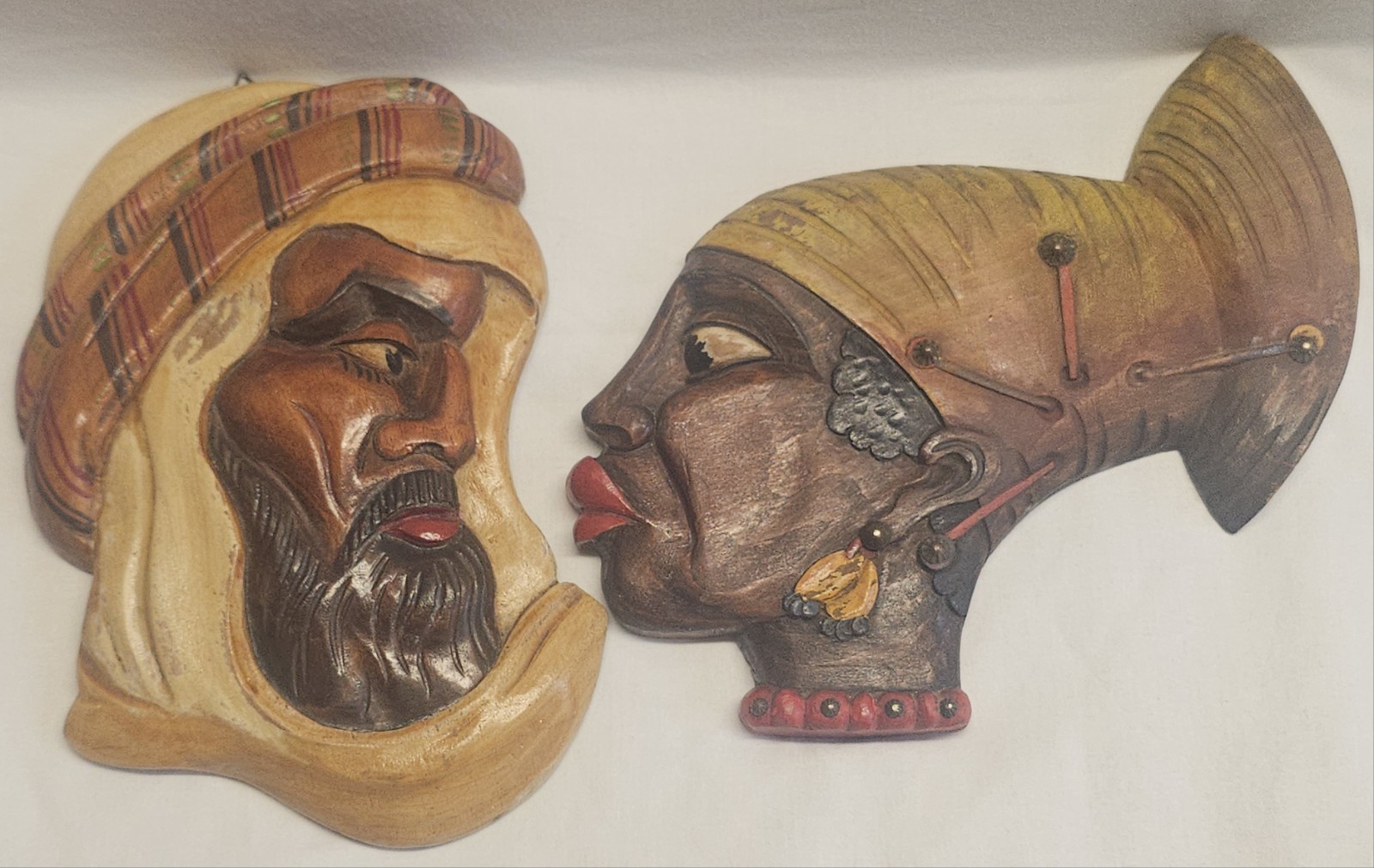 Vintage Pair of Hand Carved & Painted Wooden Heads Flat Back Profiles 9&Prime;-10&Prime;×6&Prime;
