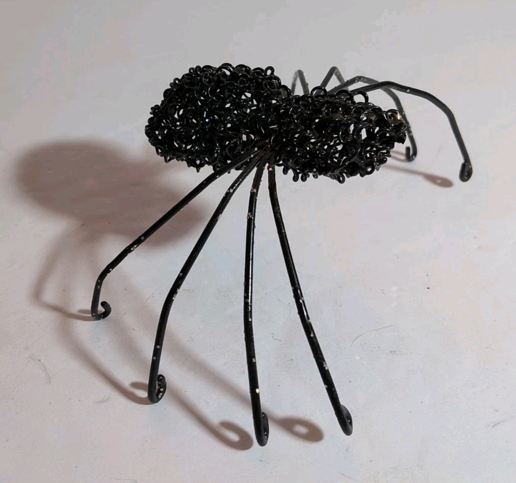Decorative Wire Spider Sculpture 2.25&Prime;T 3.5&Prime;L 5.5&Prime;W