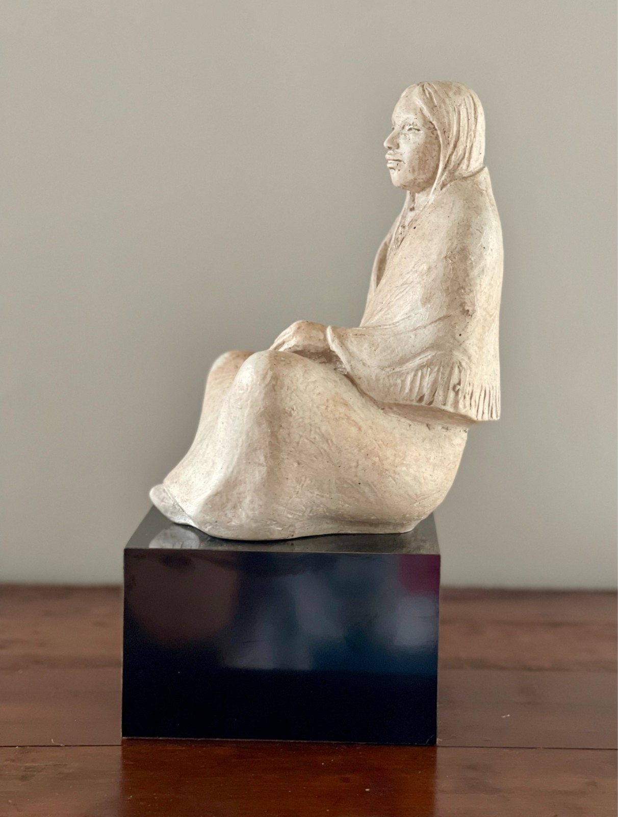 Vintage 1983 Austin Productions Marshall Sculpture Native American Seated Woman