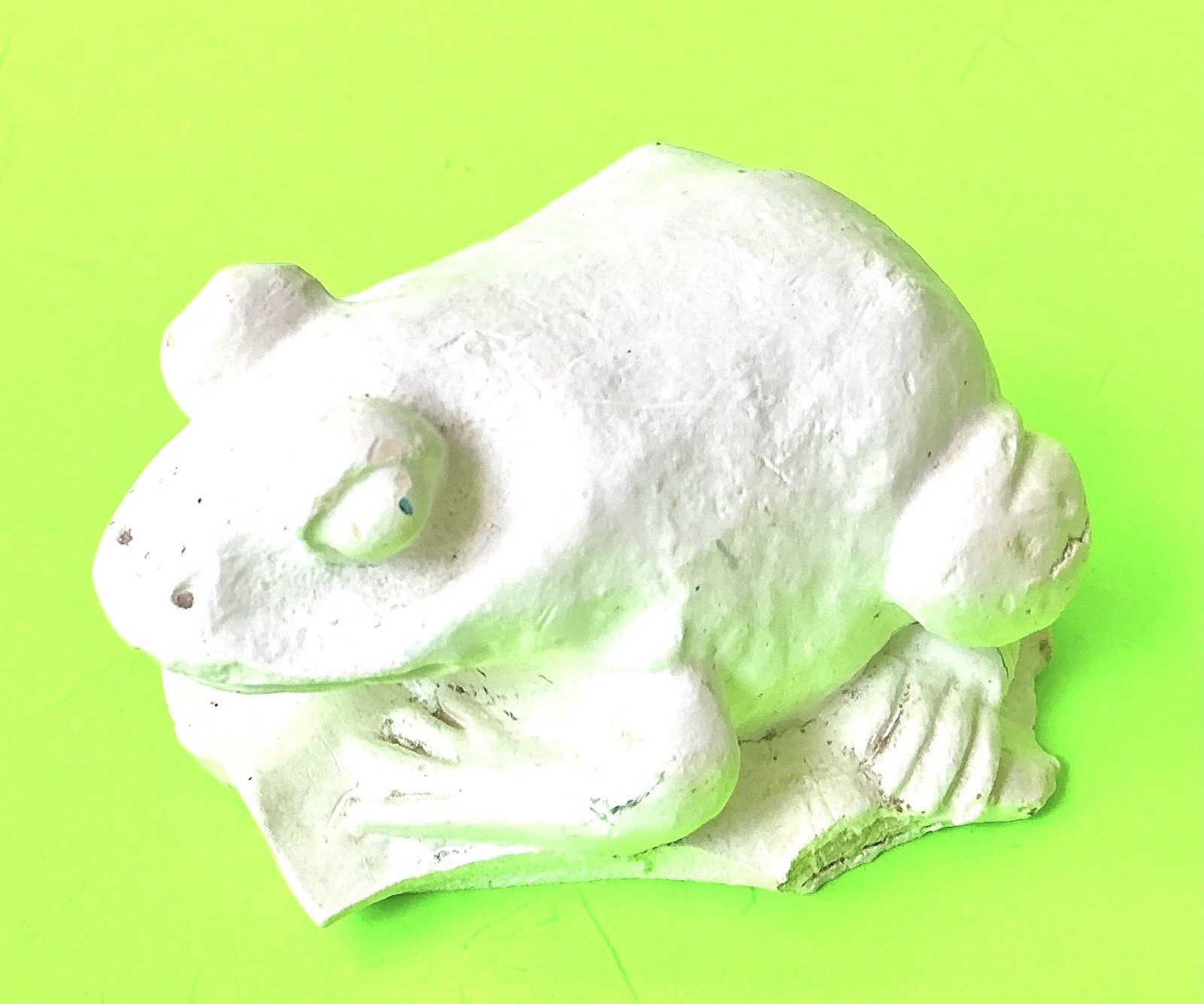 Frog Sculpture Alabaster Resin Cream Colored Vintage 3.5×3.5