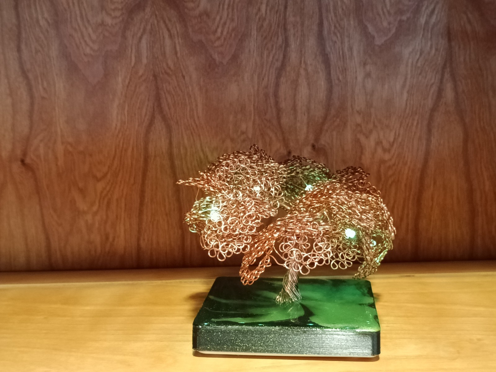 hand crafted wire tree sculpture with illumination and various modes