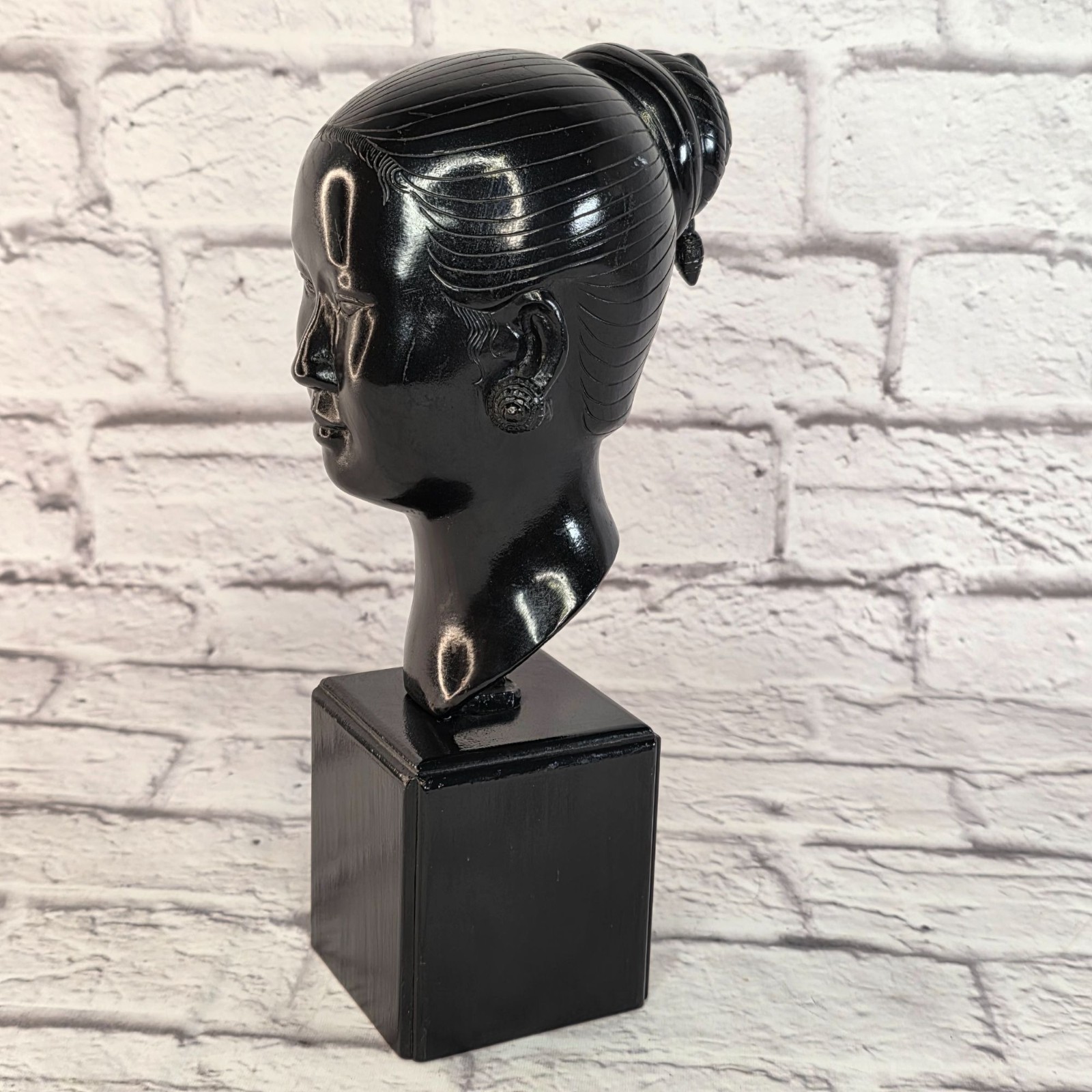Vintage Nguyen Thanh Le Vietnamese 1919-2003 Bronze Bust Vietnamese Asian Woman